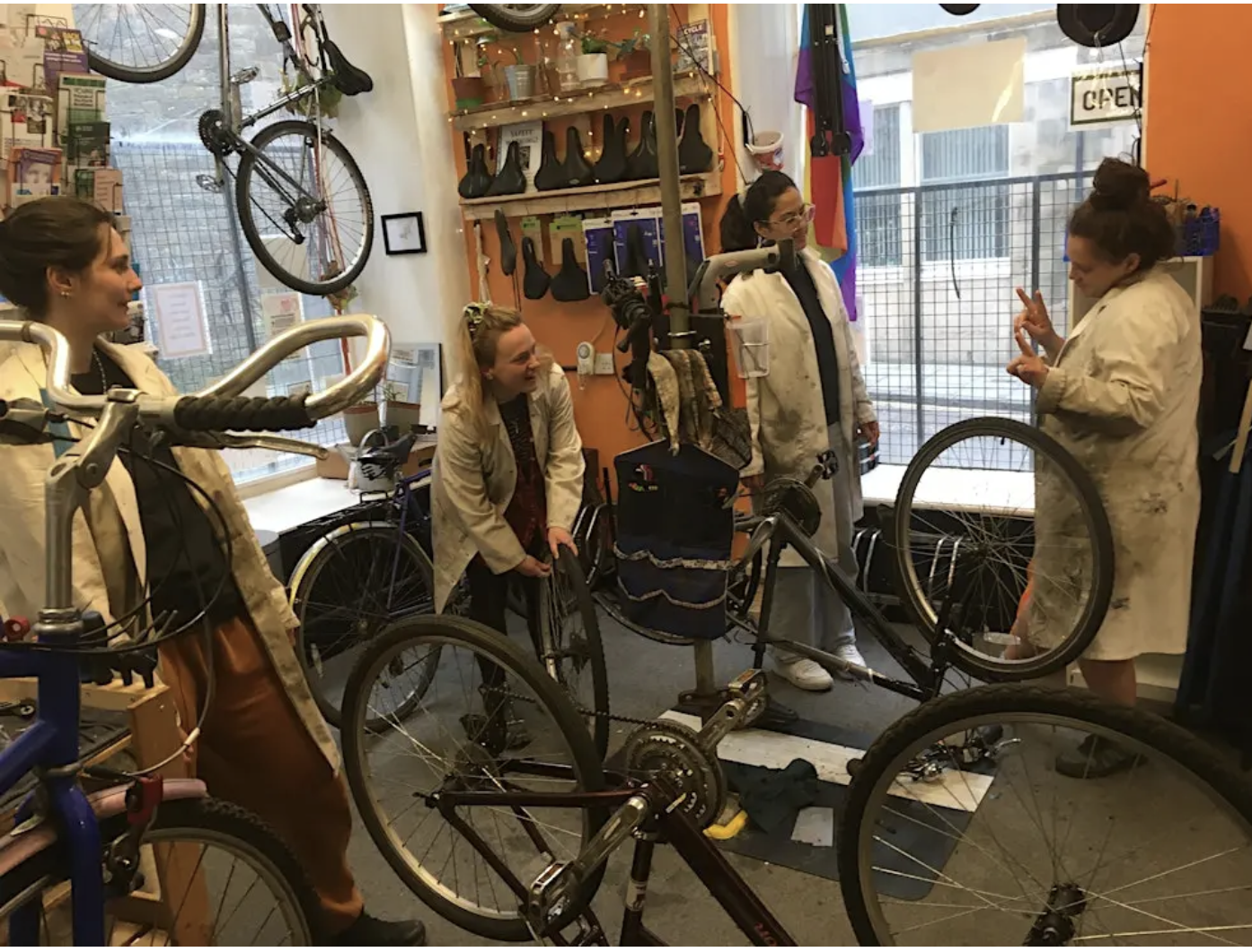 ⚫⚫ Fix My Own Bike! FMOB session for women &amp; minority genders