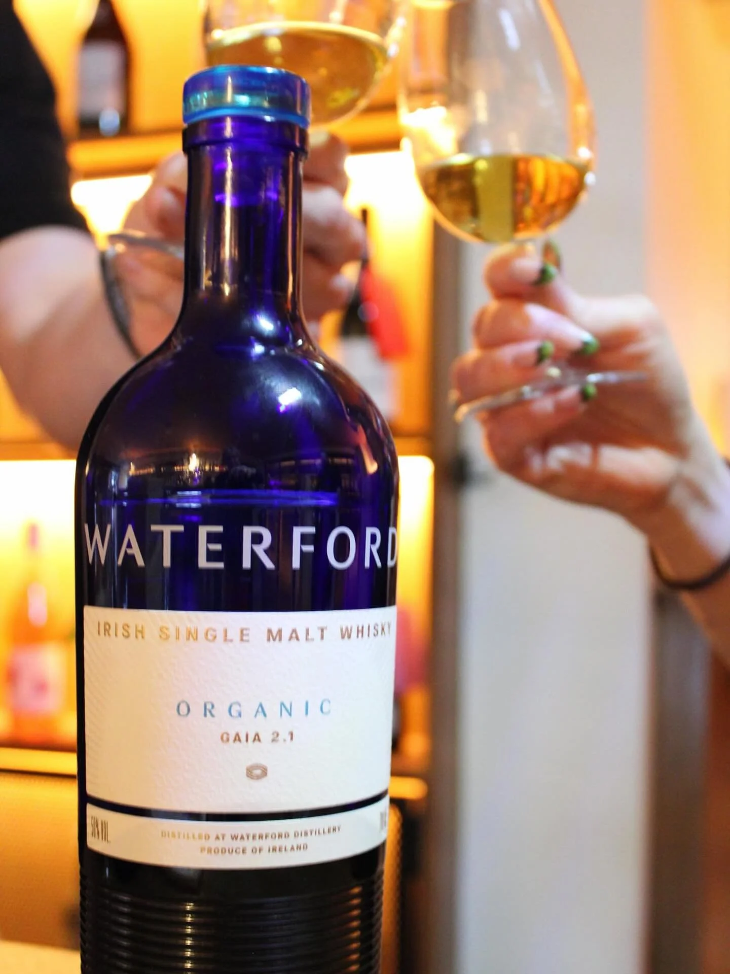 An organic Irish single malt whisky from the now defunct Waterford Distillery, which led the charge on terroir with its barley focused whiskies. Flavour notes include beeswax, dates and buttered toast. Come and try it while you can! 🥃

#fyp #follysp