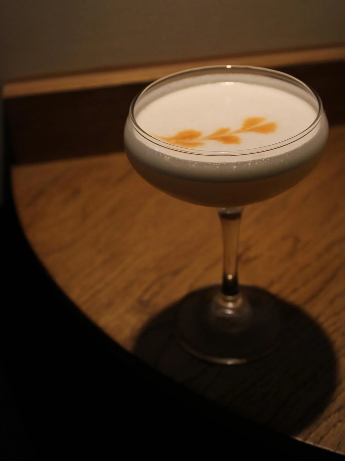 Classic tart, sweet and herbal notes, finished with our made-in-house Edinburgh Rock syrup and Peychaud&rsquo;s bitters - meet our Frightened Pisco Sour 🍸

#follyspiritlabs #edinburghbars #edinburgh #microdistillery #edinburghcocktails