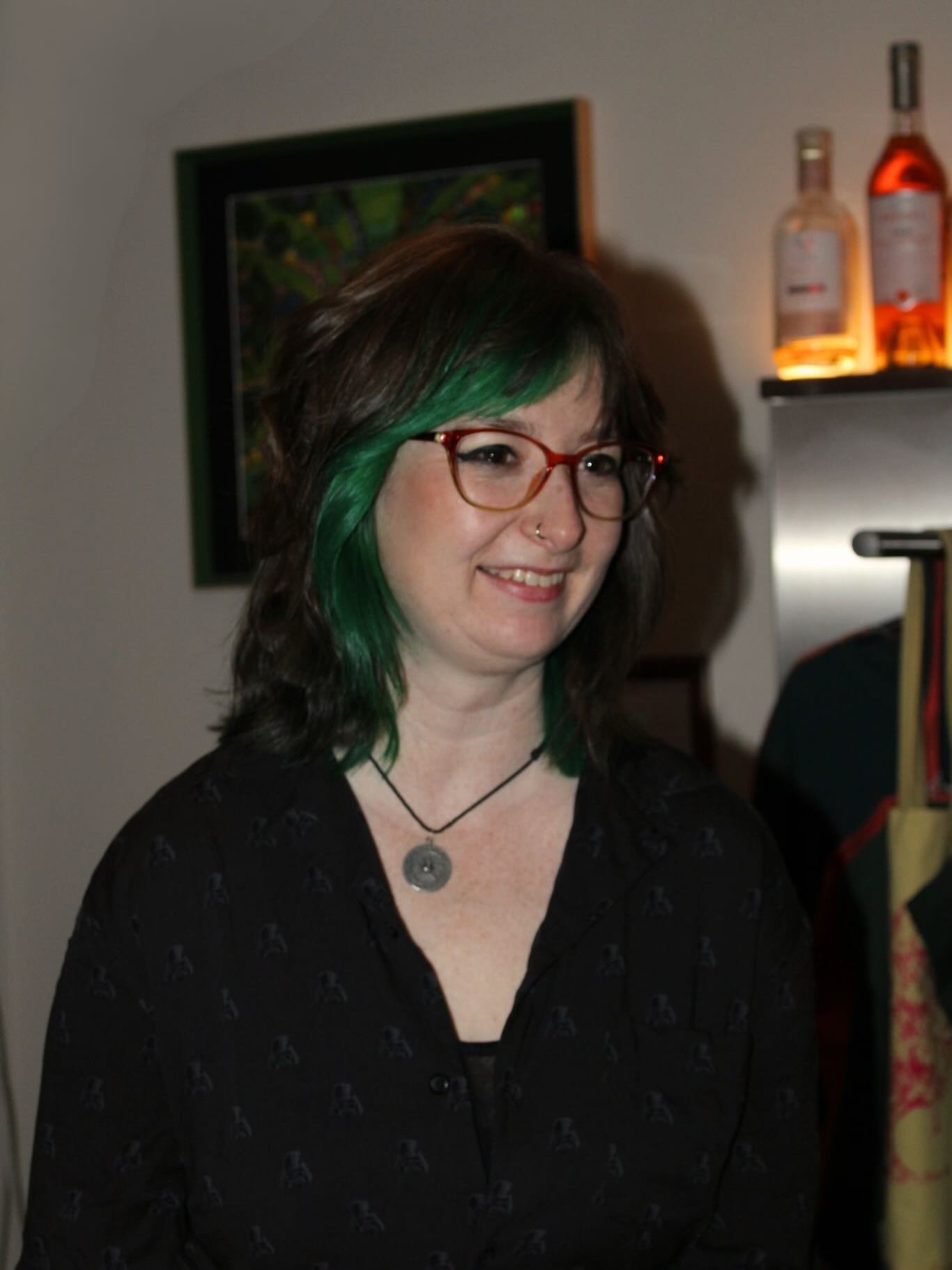 ✨ FOLLY TEAM INTRODUCTIONS ✨

Meet Victoria! 

Victoria brings over 10 years of international hospitality experience across cocktail bars, hotels, and eco-tourism. With a passion for botany, storytelling, and sustainability, she brings creativity to 