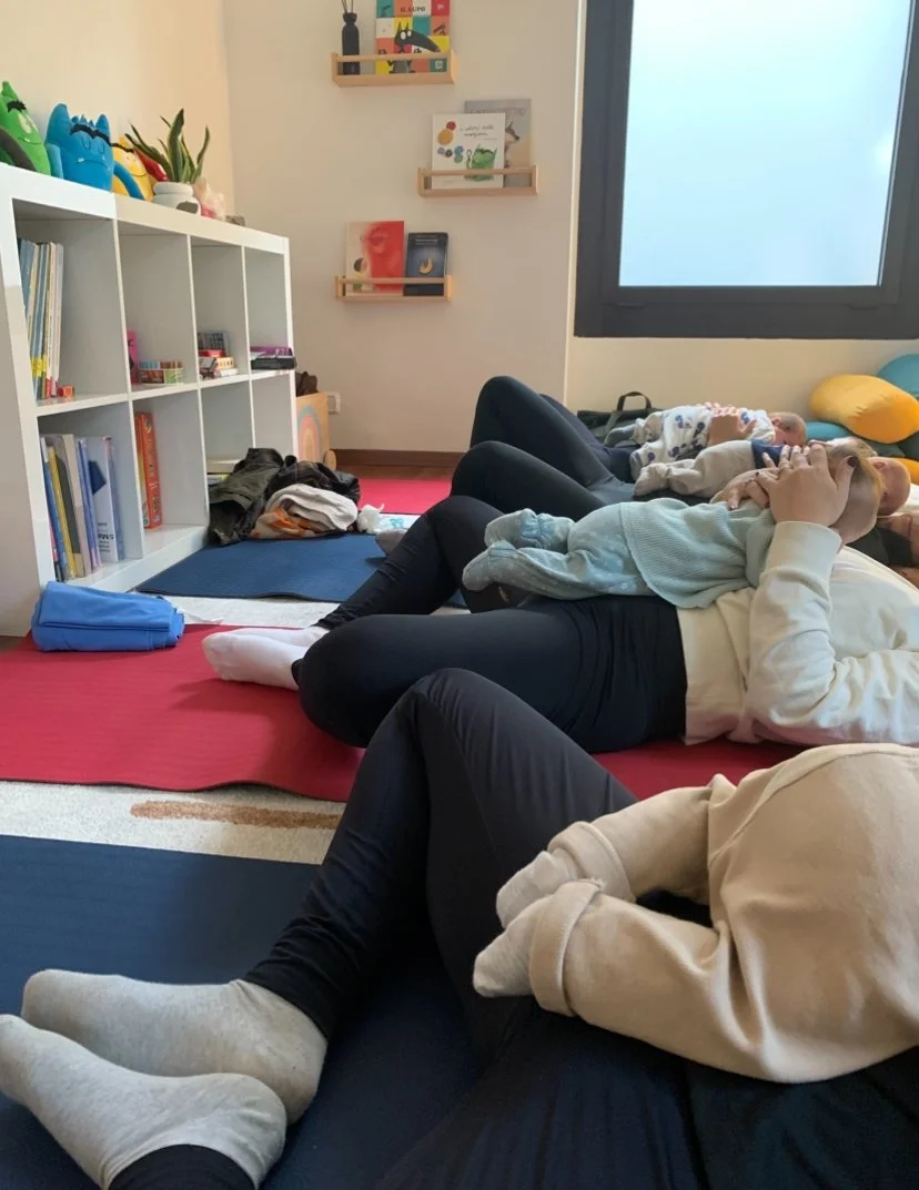 Yoga Mamma &amp; Baby : un momento di connessione e cura nel post-parto