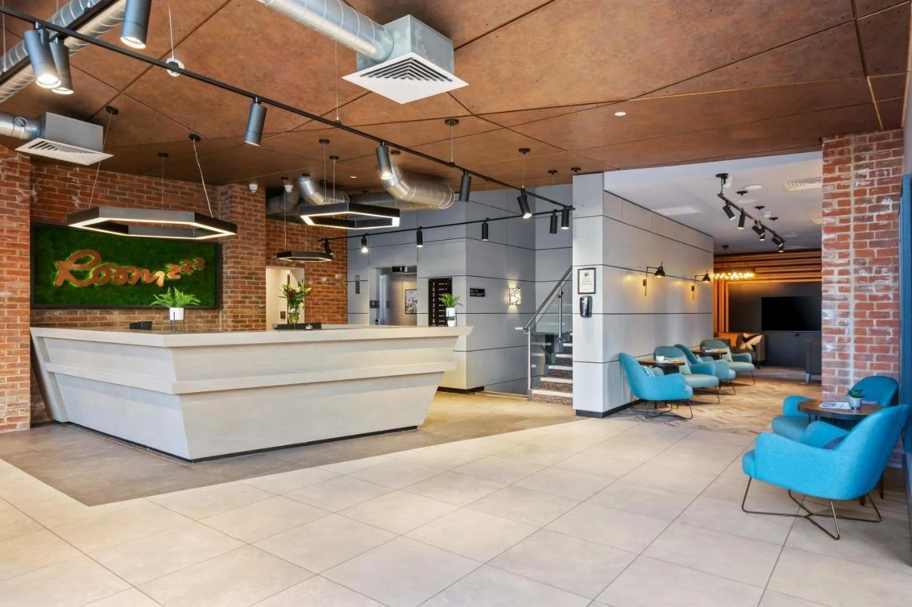 Roomzzz Newcastle 4.jpg