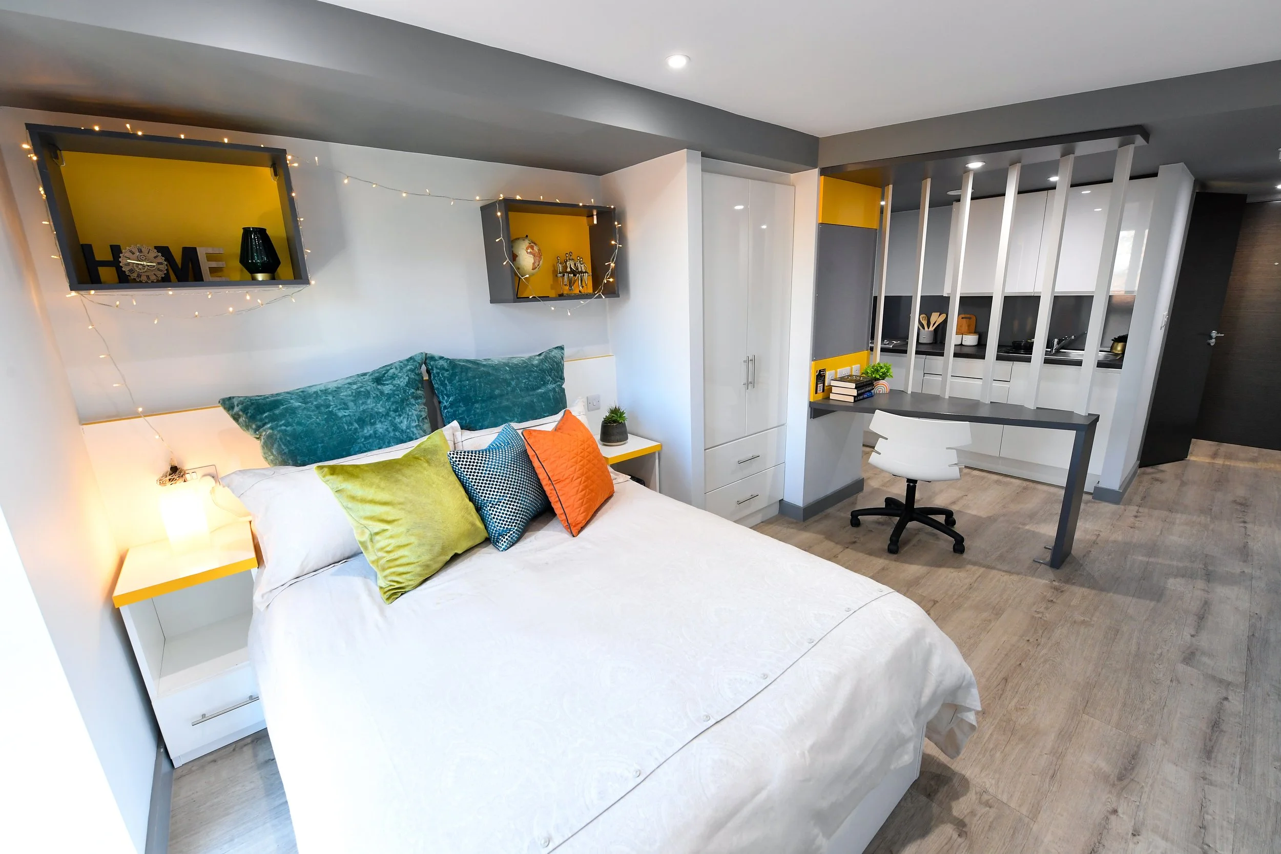 The Bank Image 04.JPG