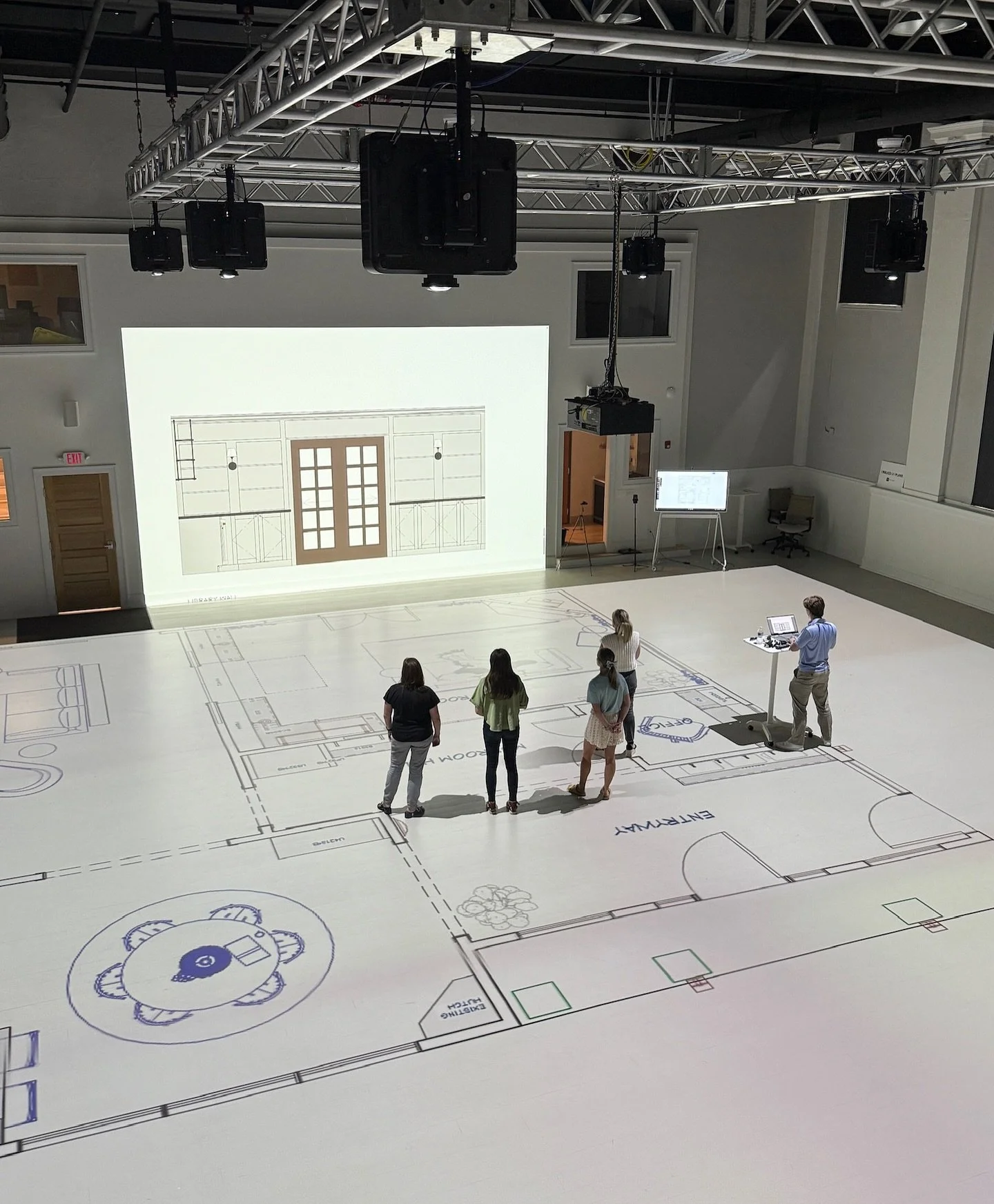 A look inside some of our recent walk-throughs at the Cleveland HQ 📍🏠🚶&zwj;♂️

We&rsquo;re proud to serve Cleveland&rsquo;s builders, architects, designers, and landscape pros&mdash;helping them bring client projects to life in true, full-scale re