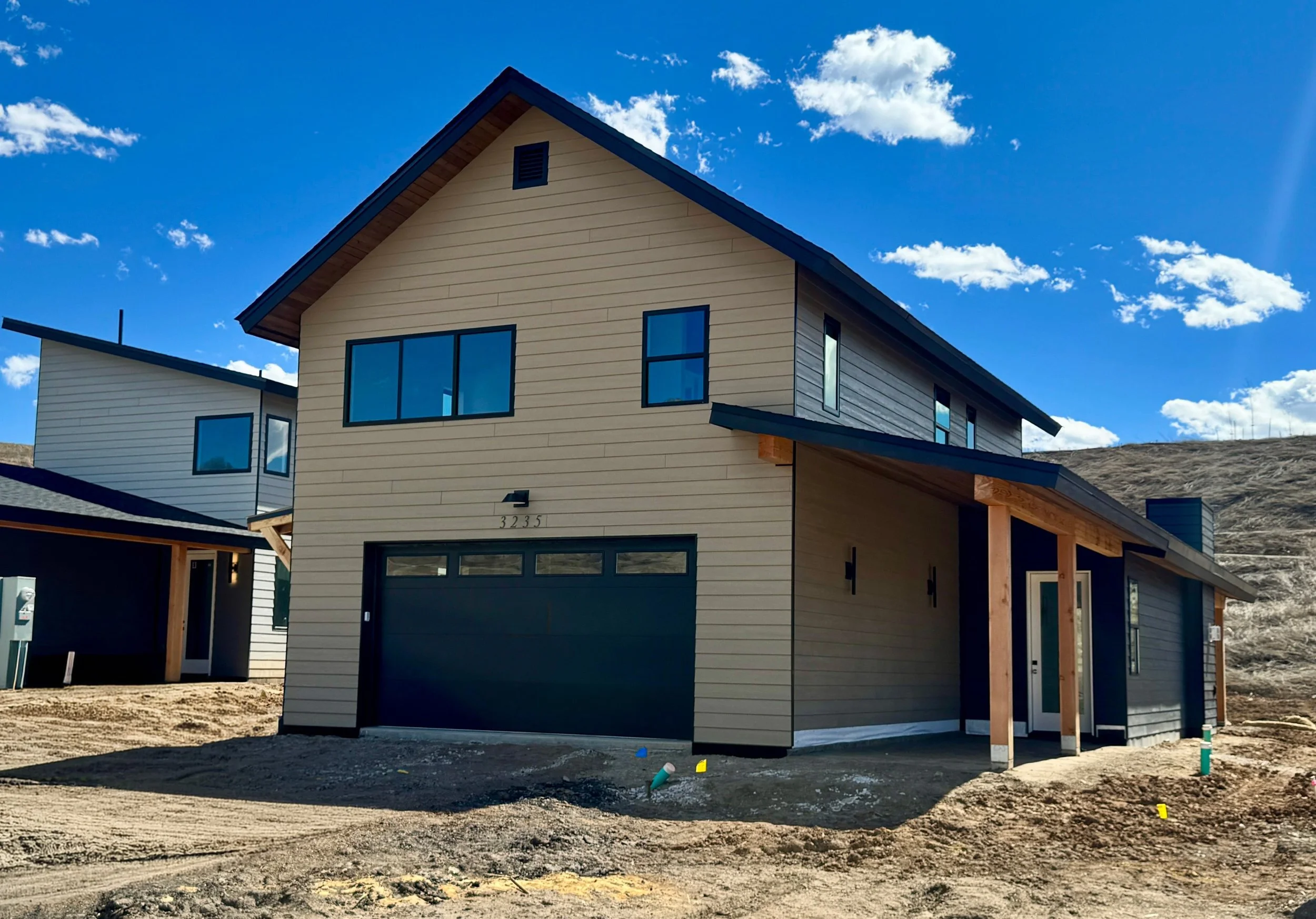 3235 Emerson Trail | Lot 52  
3 Bed | 2.5 Bath | 2,000 SF 
  $1,648,350  