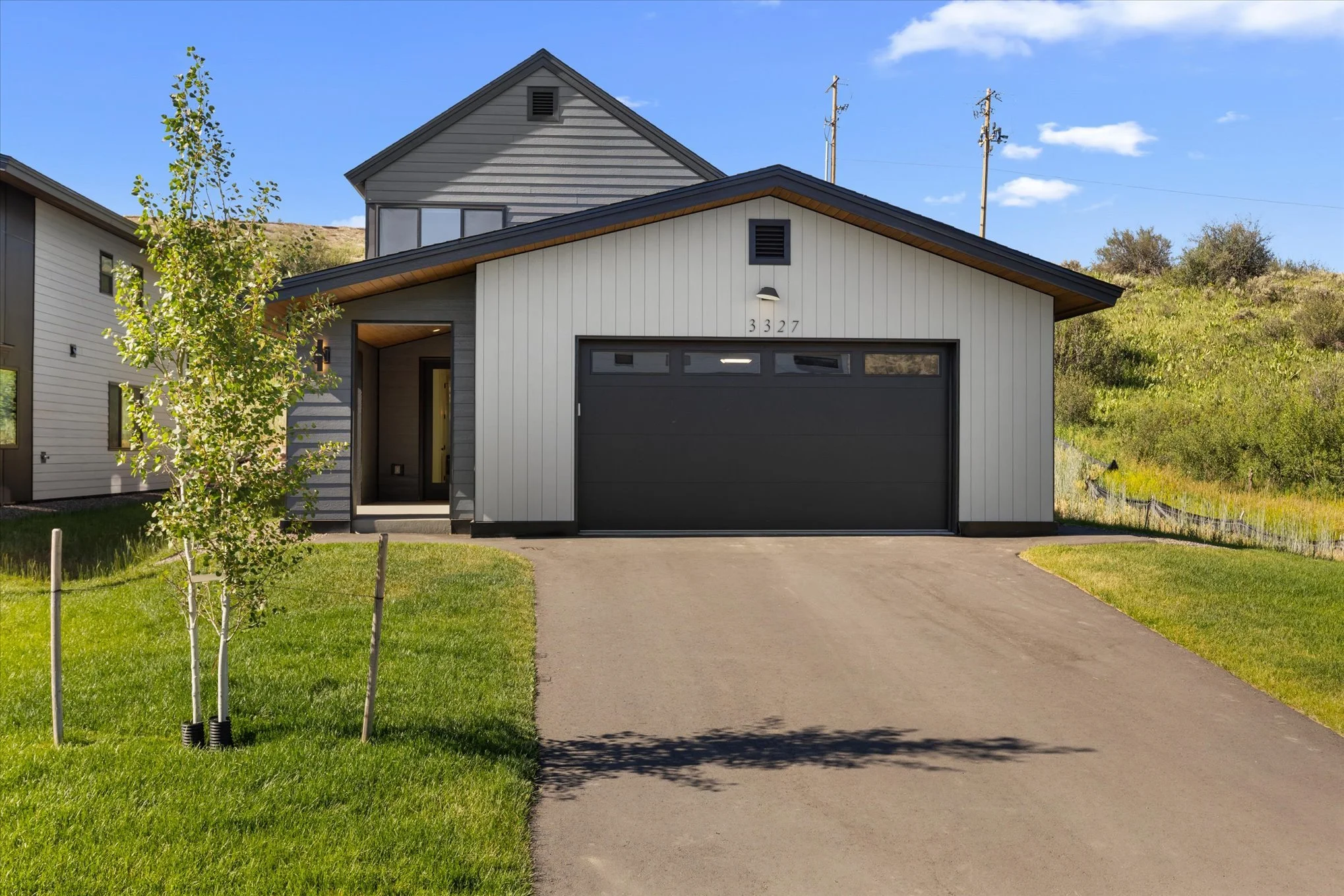 25-3327 Emerson Trail.jpg