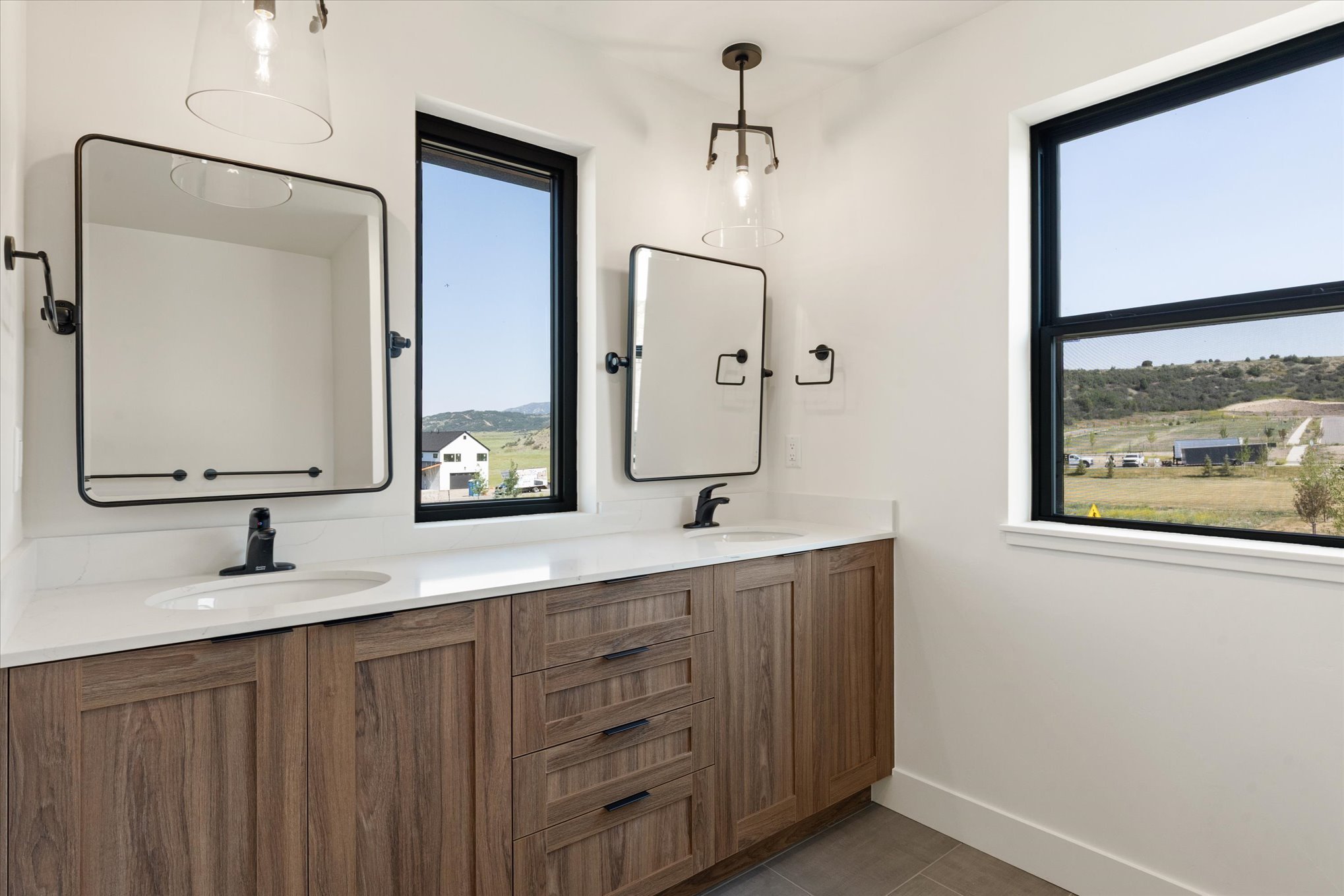43-3235 Emerson Trail (24).jpg
