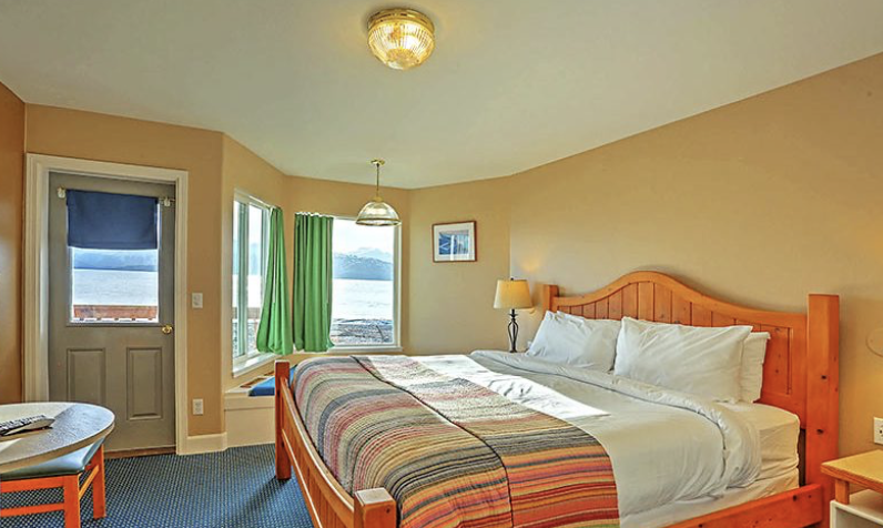 Stateboard Bay Suites