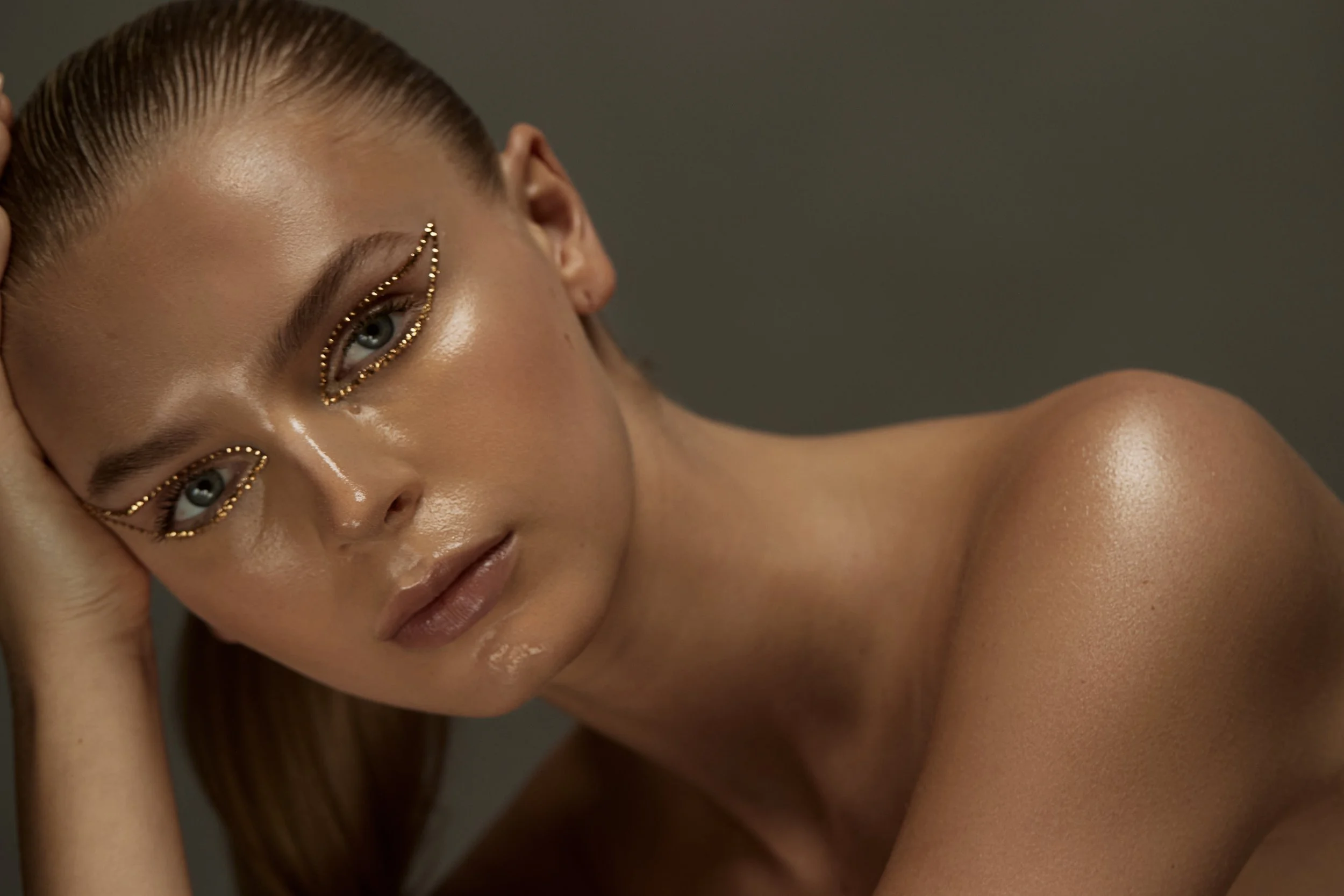 glass skin swarovski eye