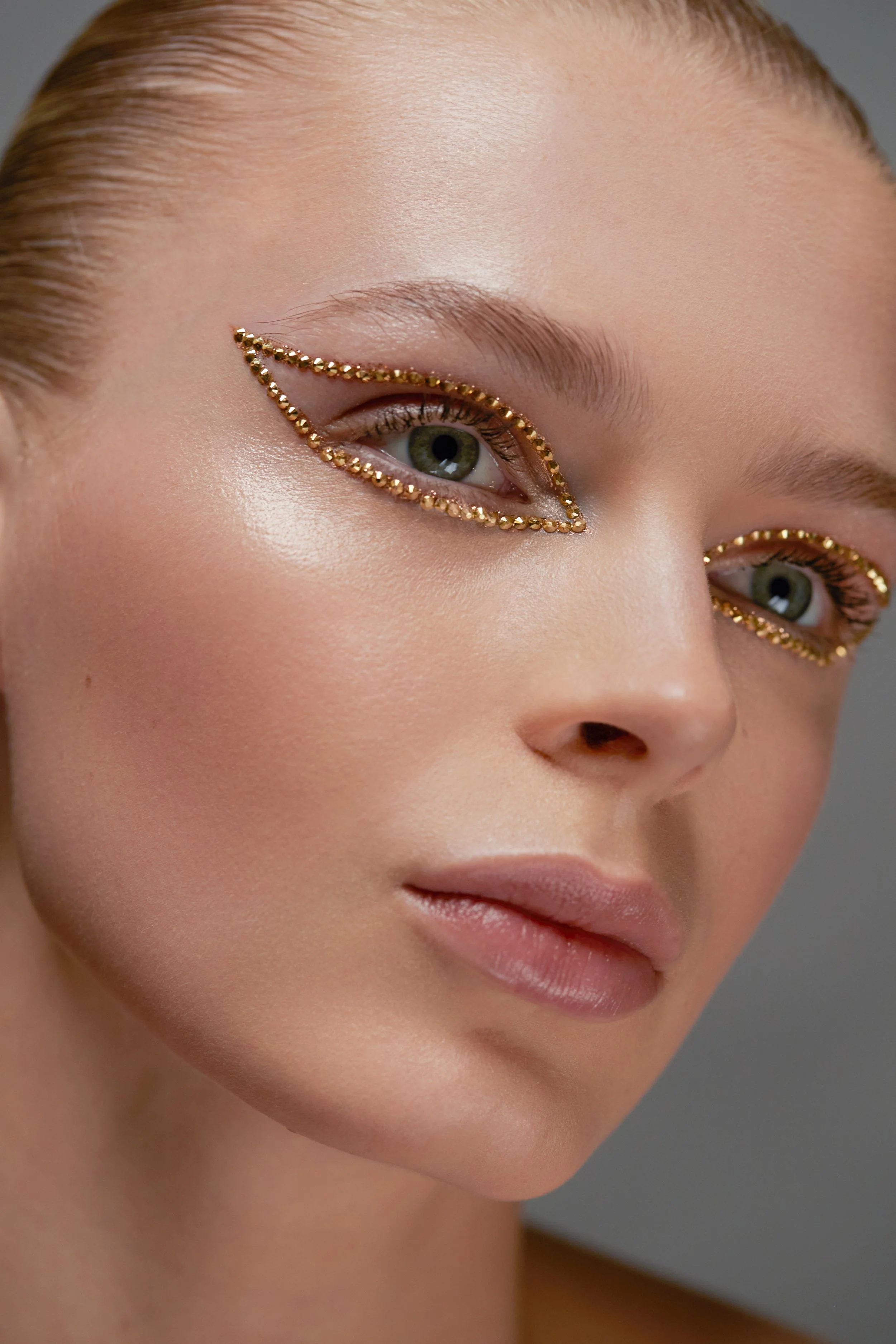 Beauty with gold swarovski