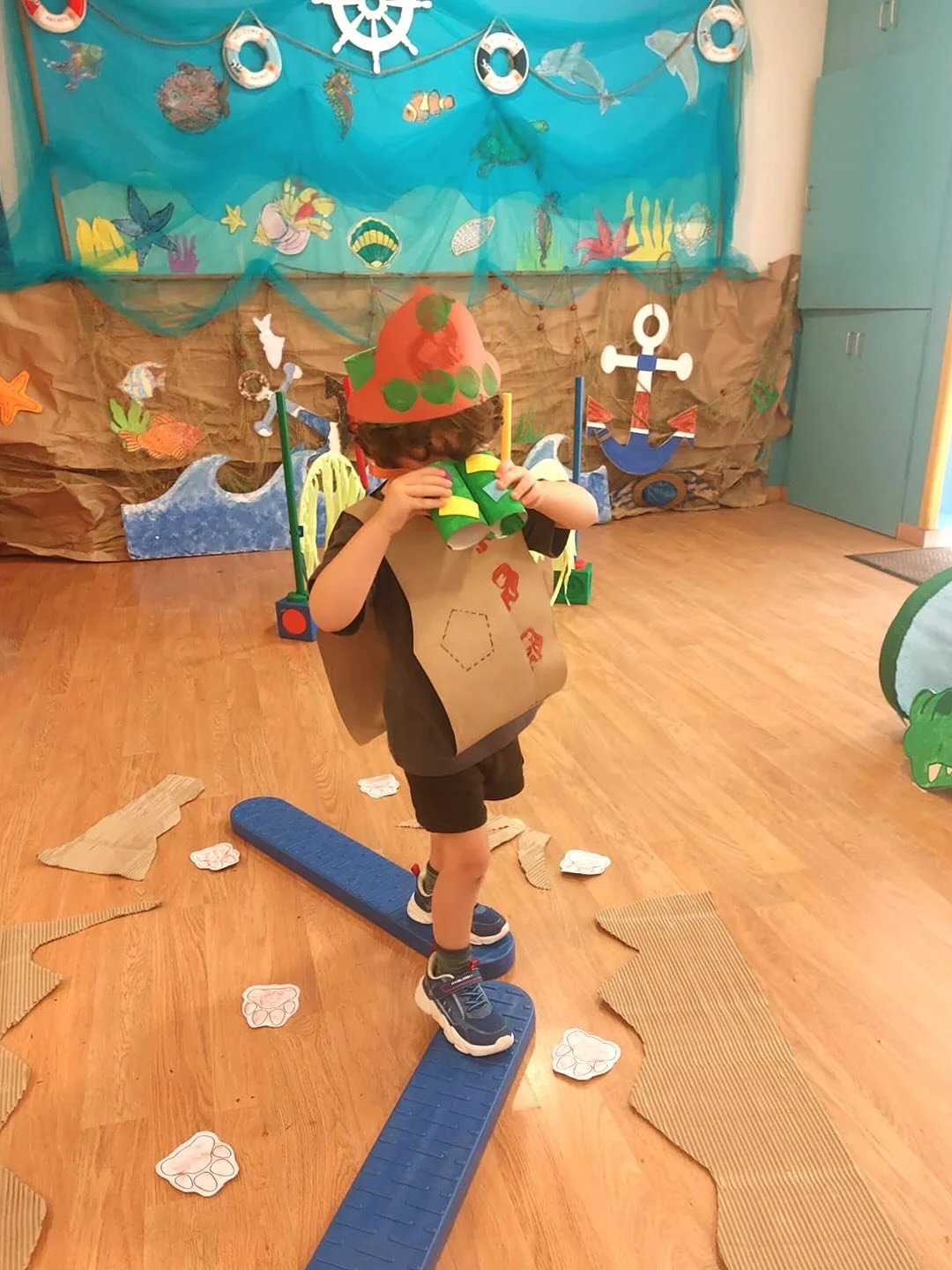 Last week, we were discovering animals in the wild - so we all went on a safari! We learned all about every animal we encountered, including their habits, habitats, what they eat, and how they live!

As part of the activity, we also encouraged our ch