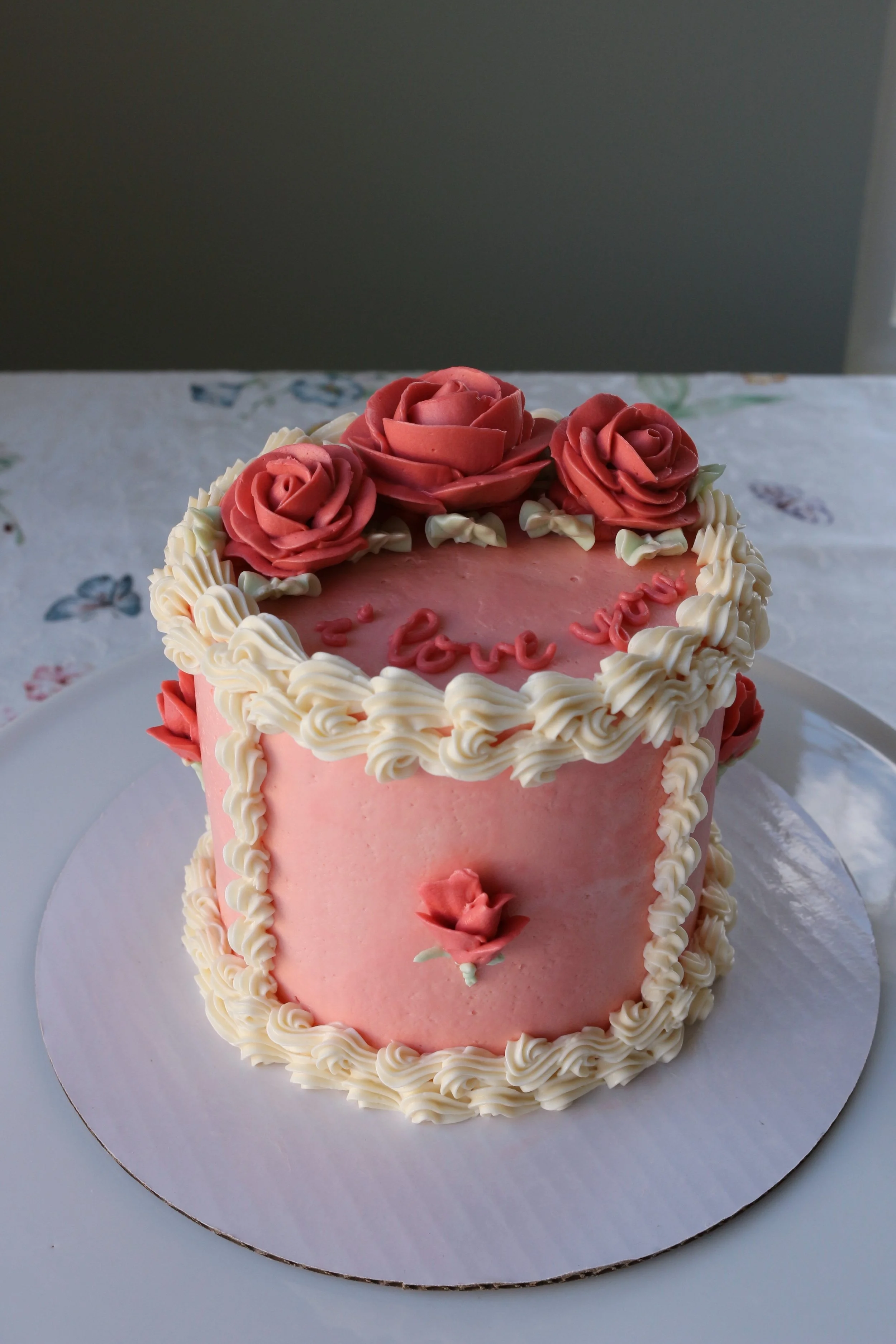 Vintage piping on a Valentine's Day Cake. Cakes by Caroline.
