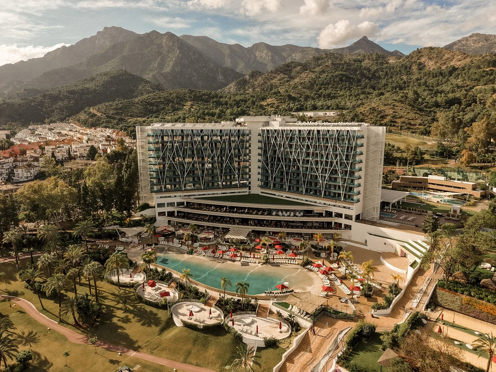 Magna Marbella-41.jpg