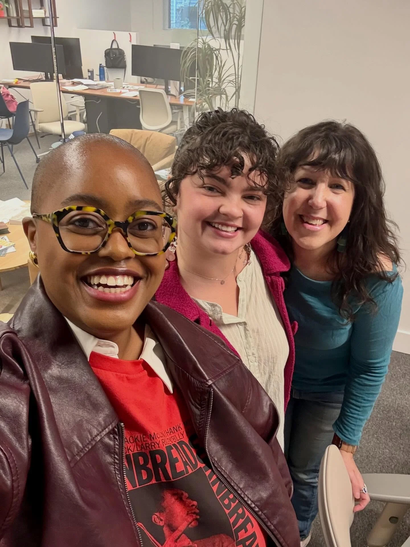 I&rsquo;m thrilled to introduce @byangelicadalzon &amp; @lilymaelan, our new Community Associates! We had our first training yesterday &amp; just had to snap this photo before we wrapped up. Yay for Gen Z knowing how to take a fab selfie. 🤳🏻

They&