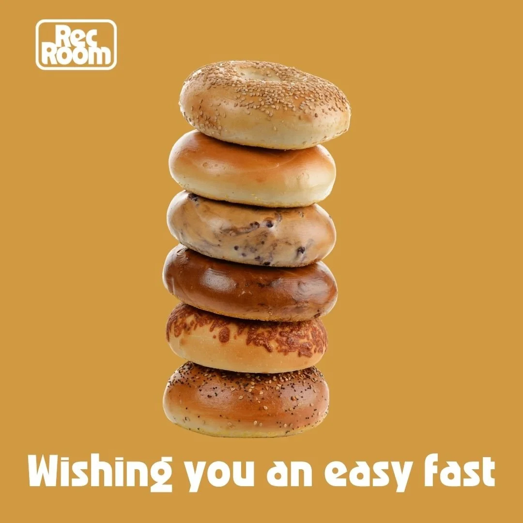 Wishing all who observe an easy fast for Yom Kippur - and tagging the local bagel spots that will be there when it's time to break it! 🥯🐟
@bagelsuprememontclair 
@obagel_family
@bagelsabroadblfd 
&amp; Sunrise Bagels in Watchung Plaza!

Which one's