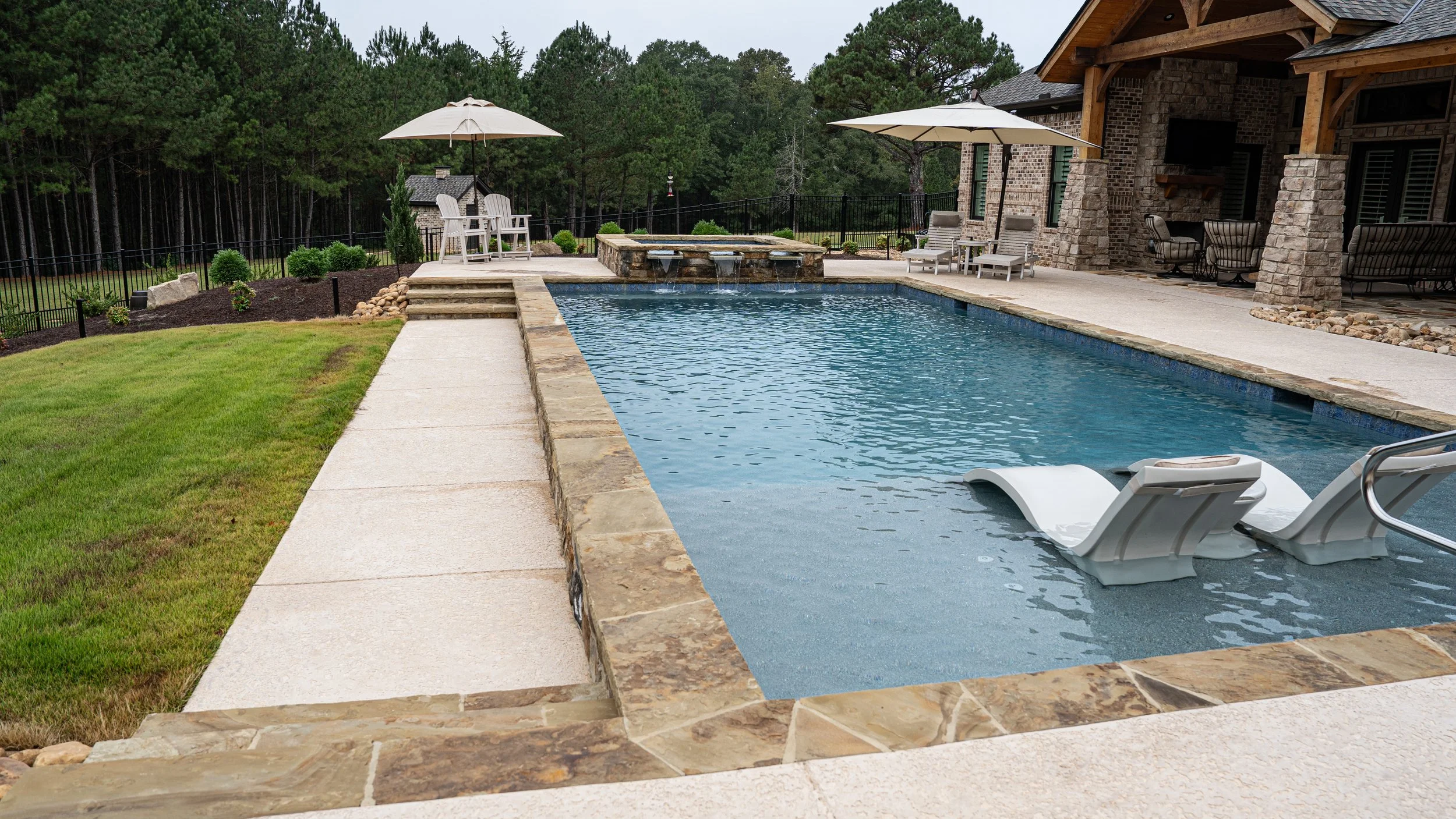 2026 Pool Design Trends You’ll See Everywhere This Year
