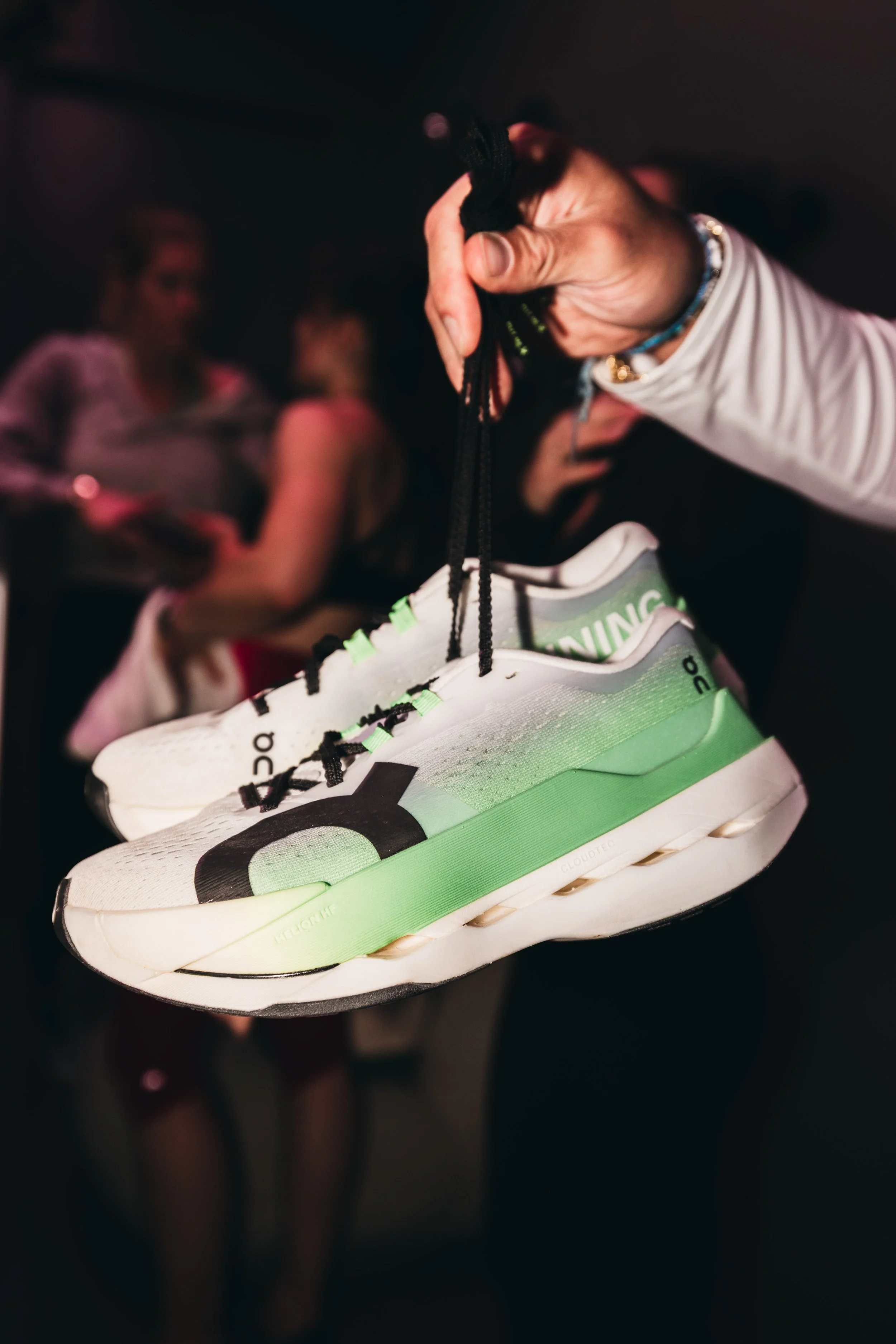 TRAVERS_ON_NRTHRN Strong_-9946.jpg