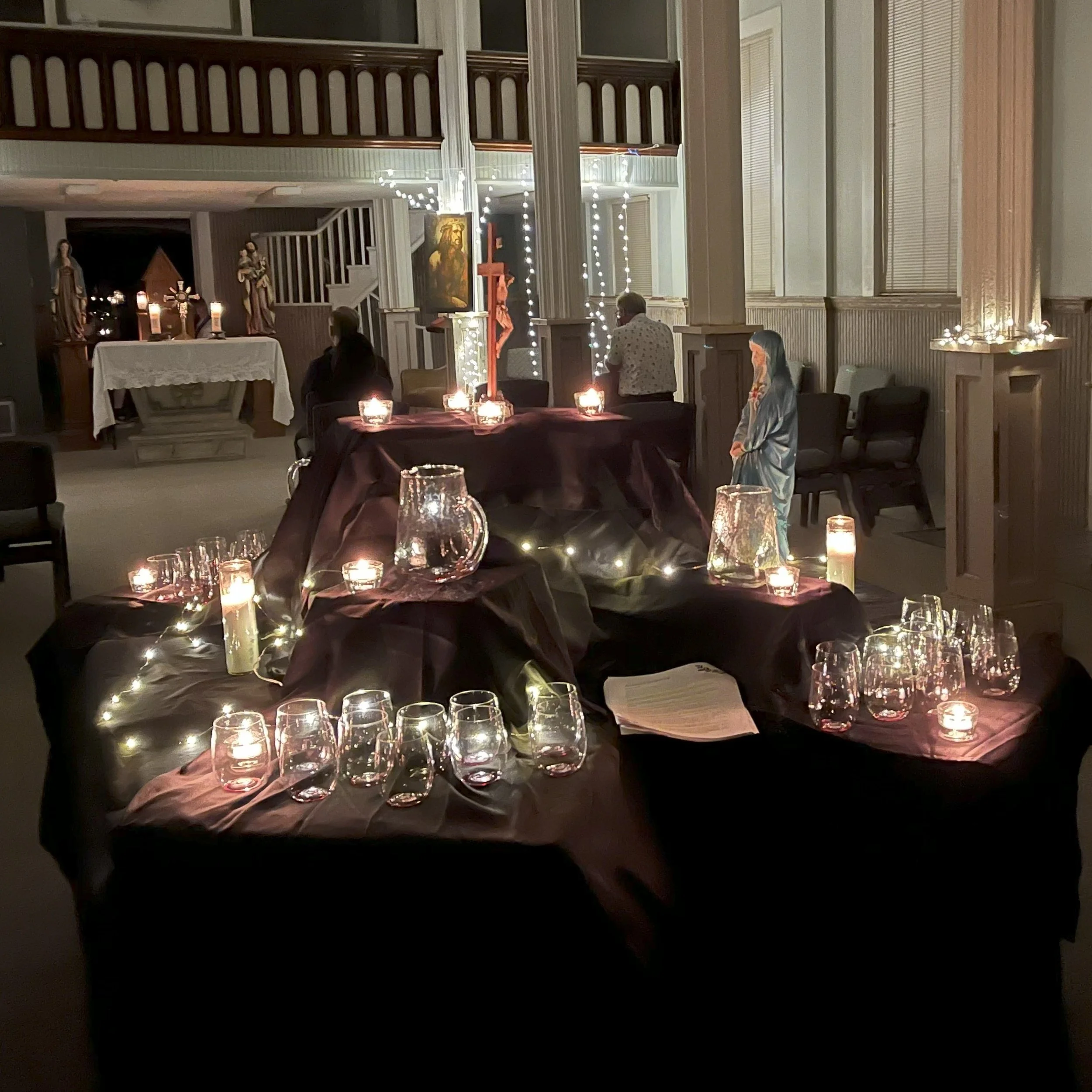 Central Table 3.jpg