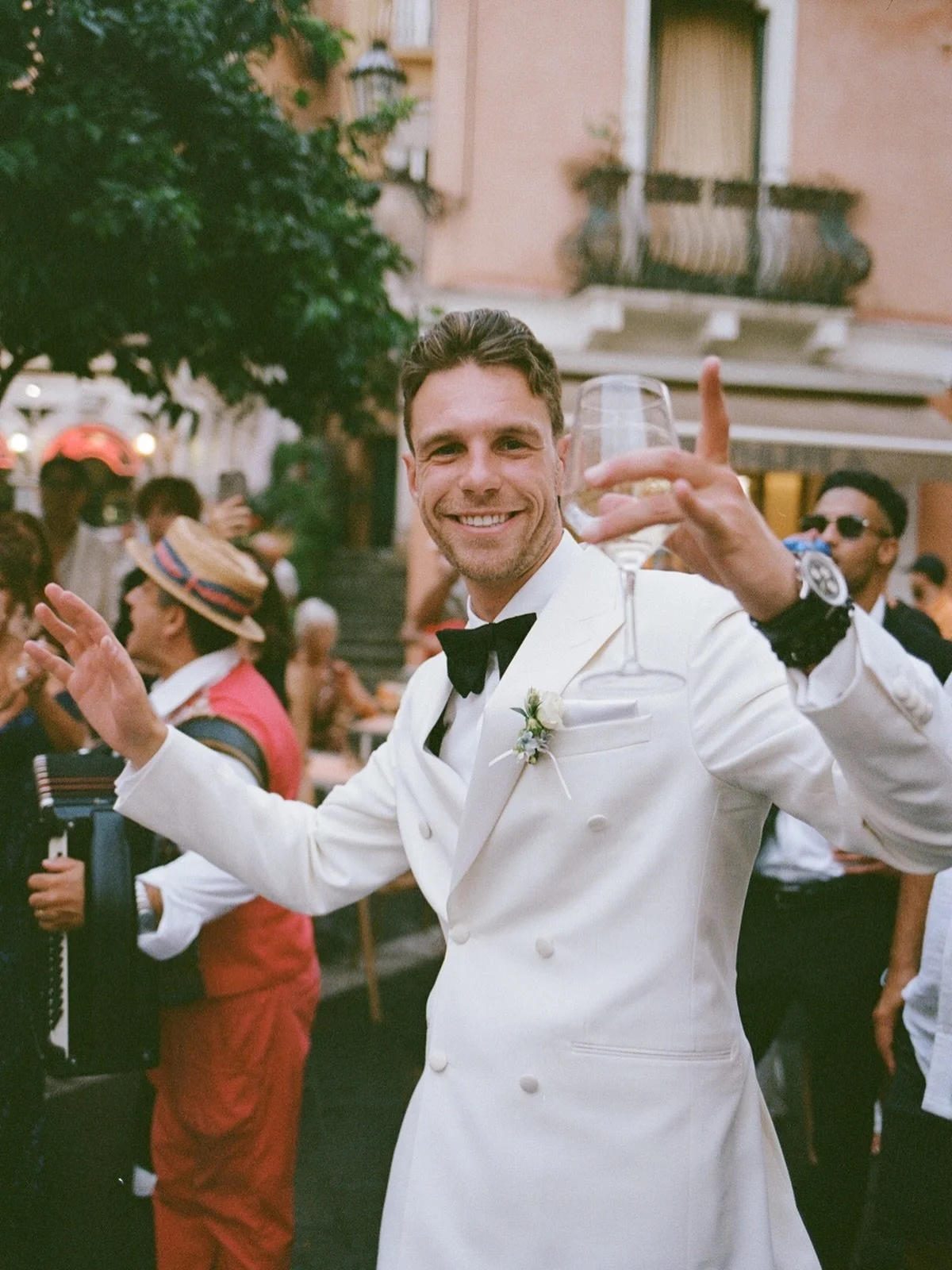 Pour him another!!! Grazie!