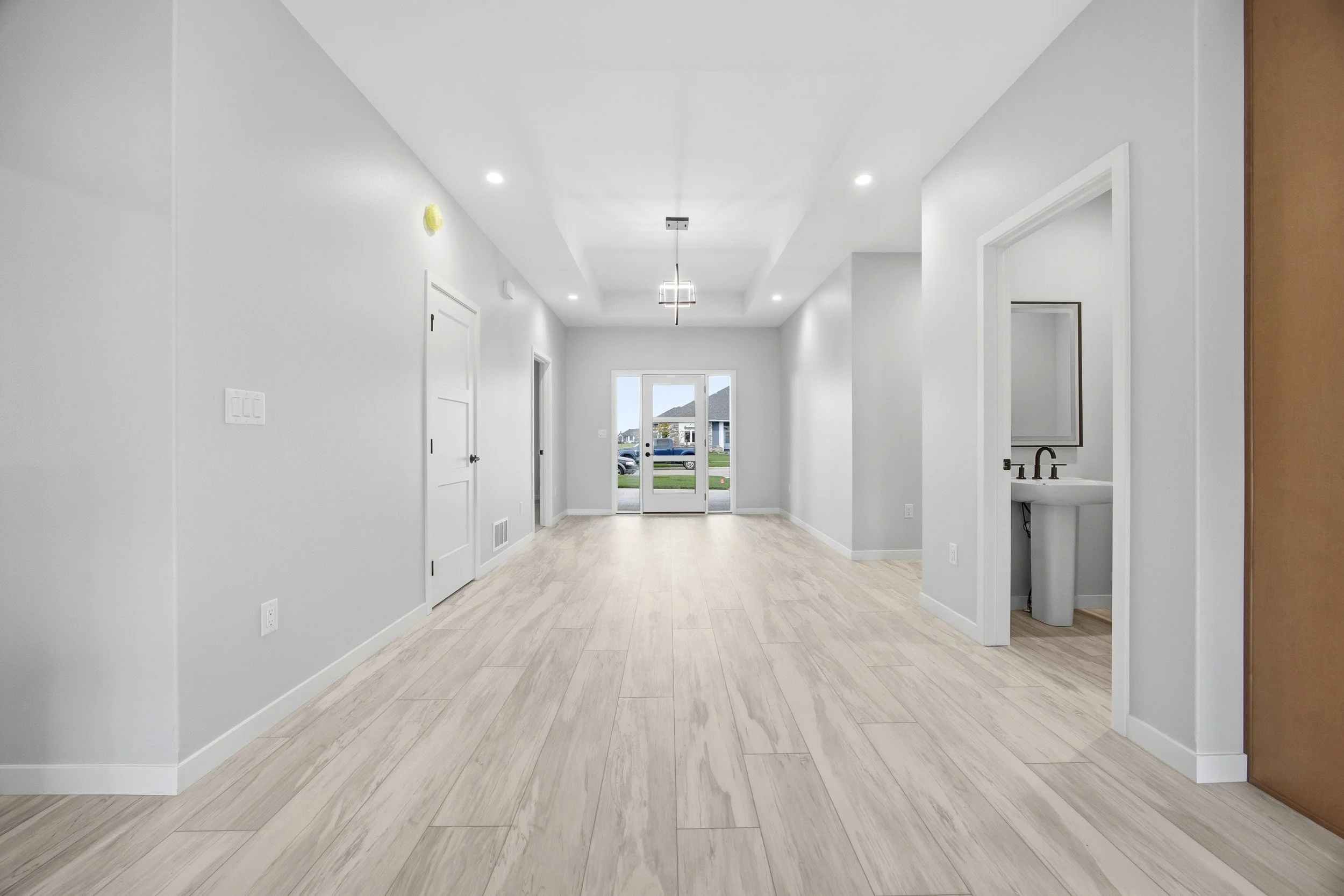 SkylineHomes_109AnniesWay_017.jpg