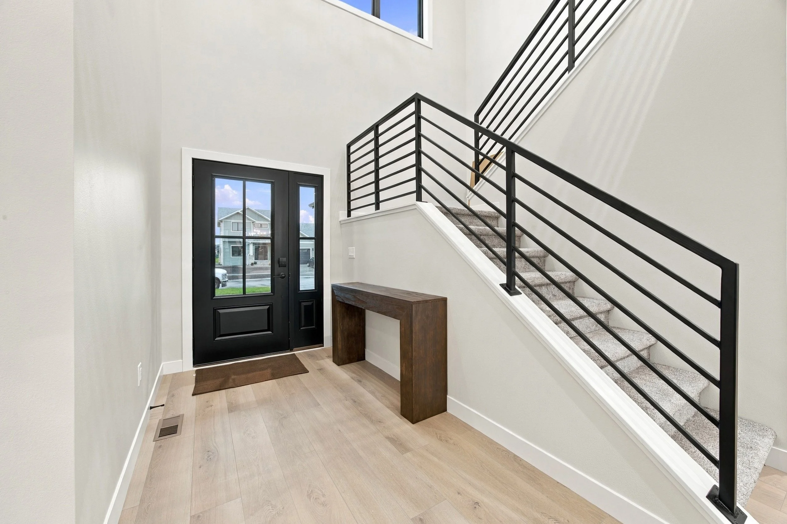 405Rambler_SkylineHomes_005.jpg