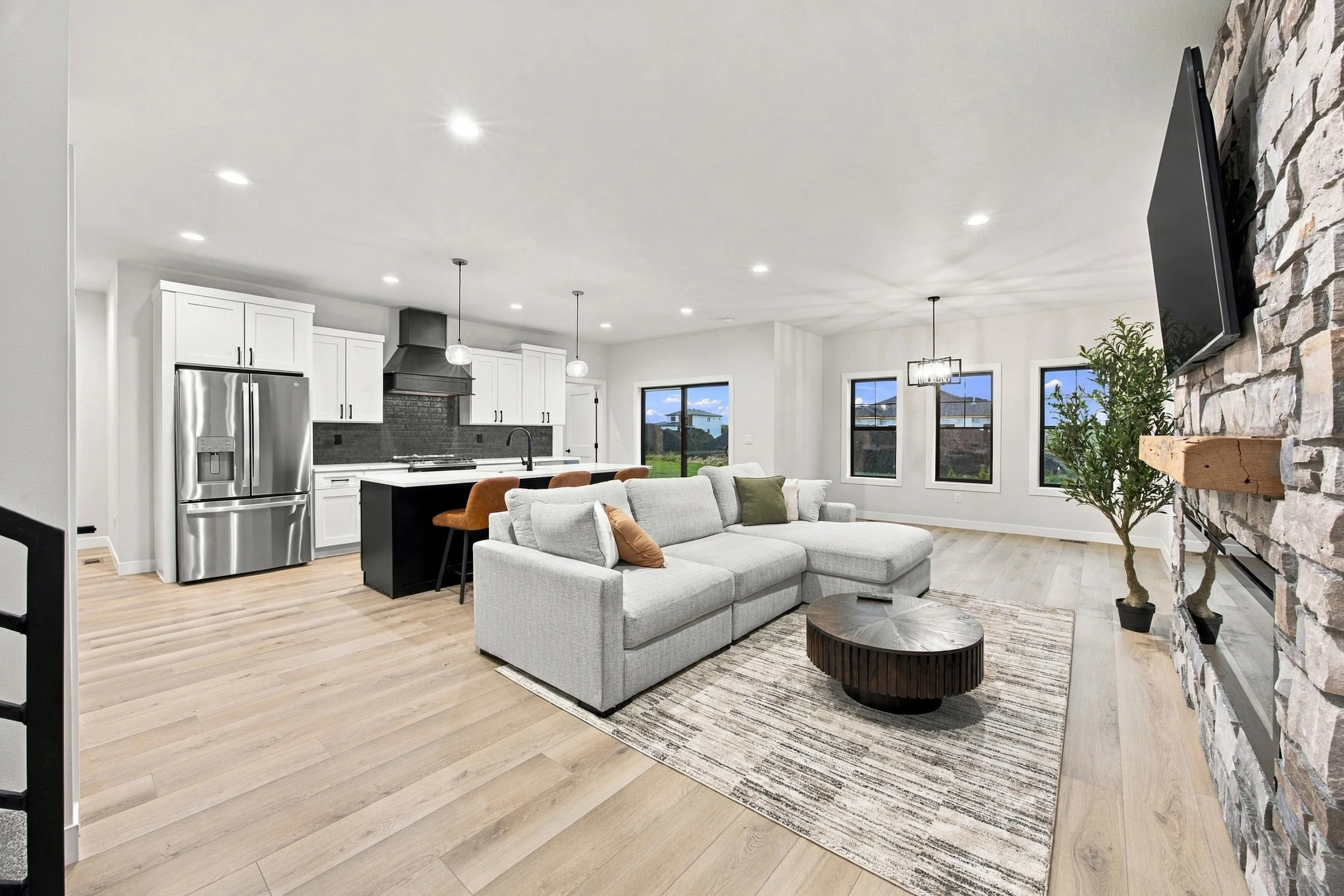 405Rambler_SkylineHomes_008.jpg