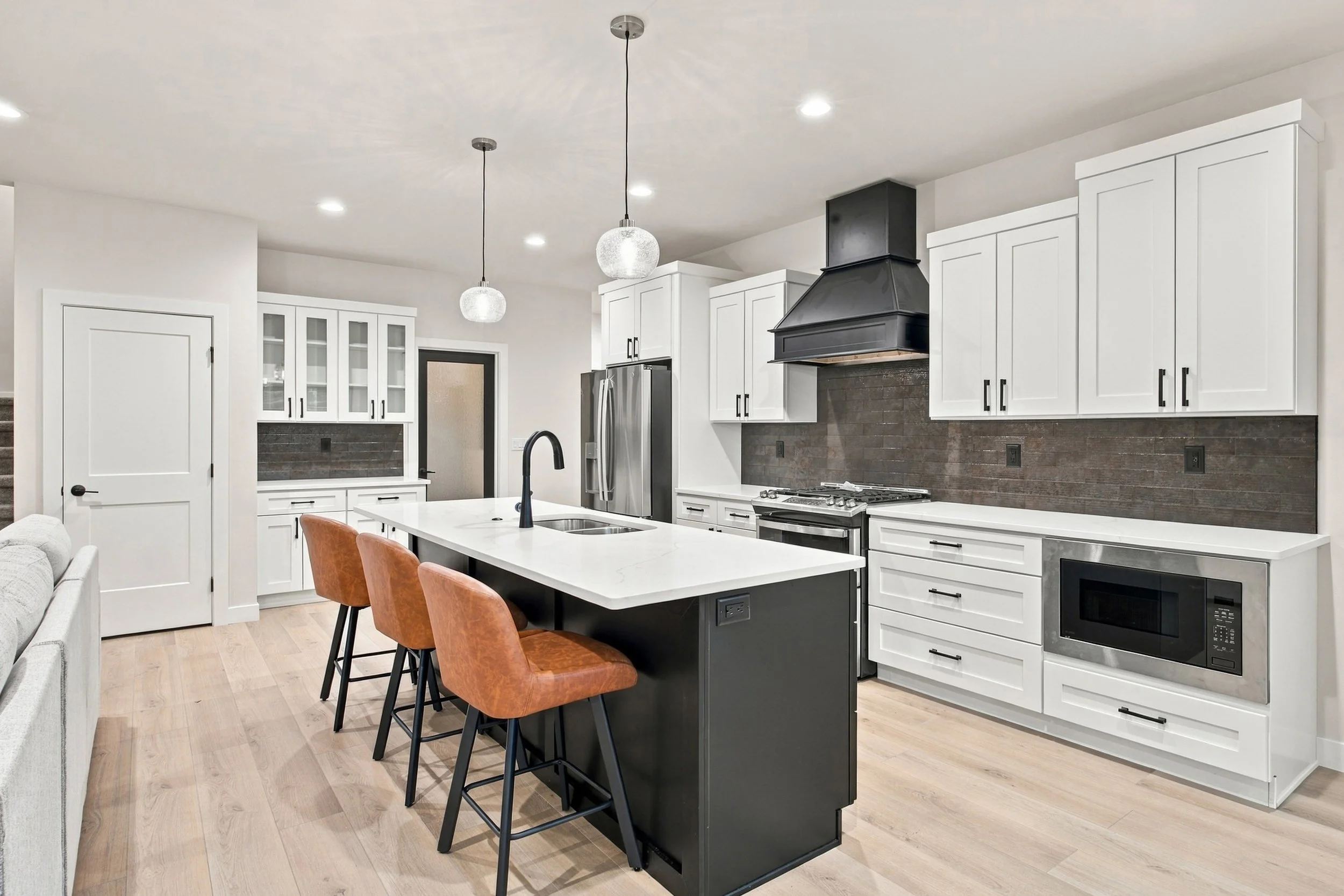 405Rambler_SkylineHomes_014.jpg