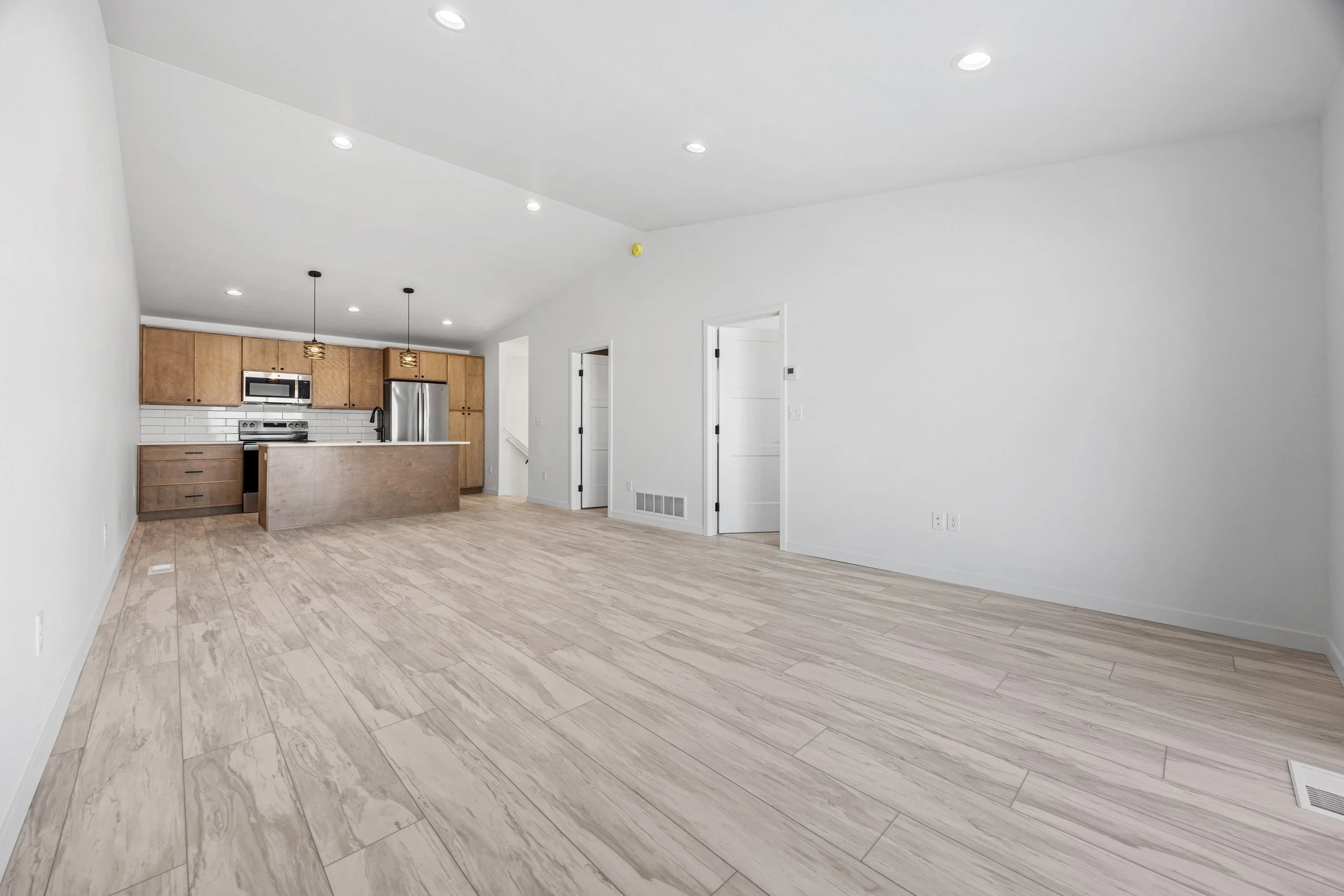 69TwinHome_SkylineHomes__9263.jpg