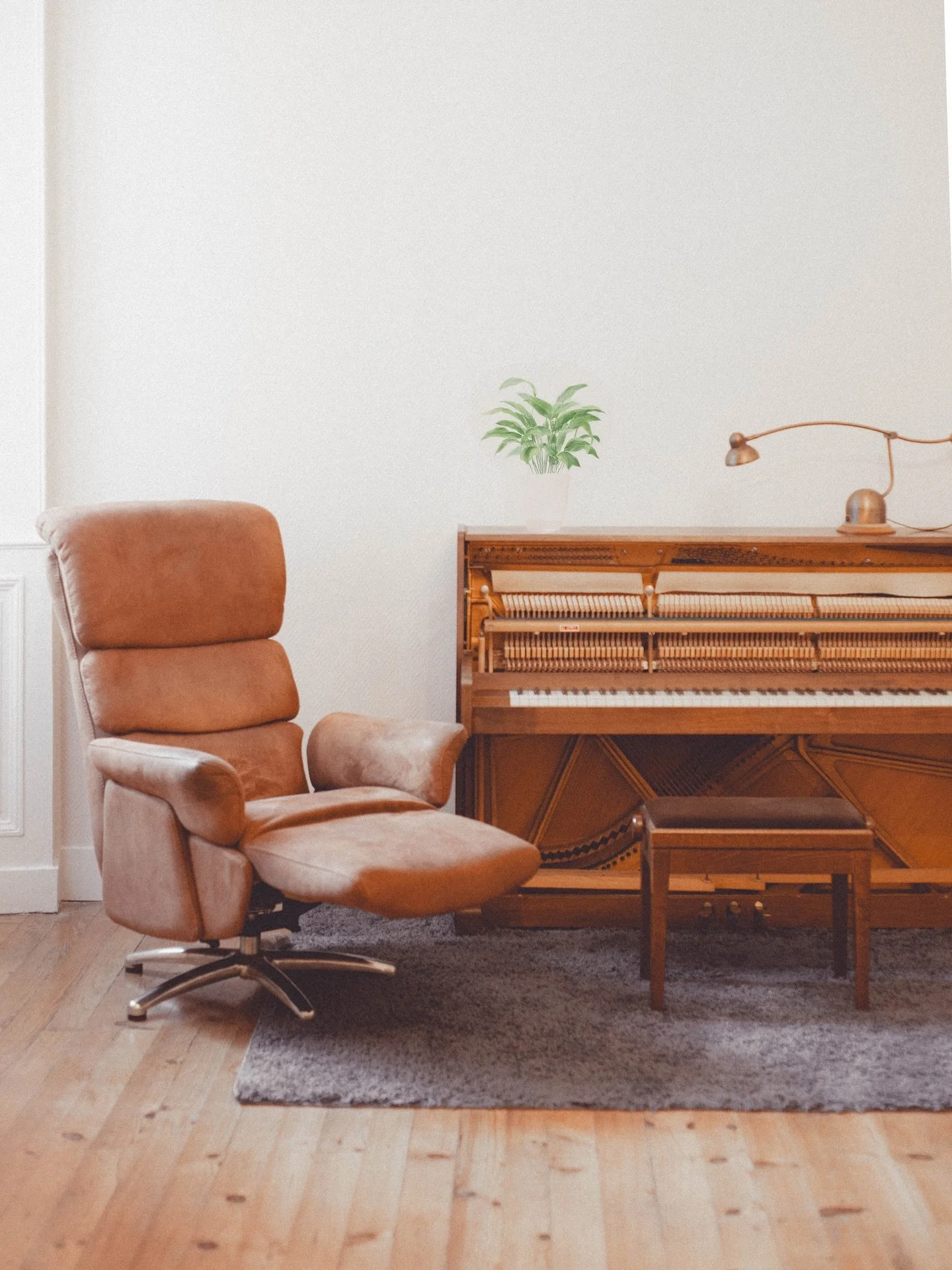 Musicoth&eacute;rapie : comment se d&eacute;roule une prise en soin ? 

👋🏻 Un entretien clinique
Une premi&egrave;re rencontre, un &eacute;change pour cibler la probl&eacute;matique, les besoins et &eacute;valuer la pertinence de la musicoth&eacute