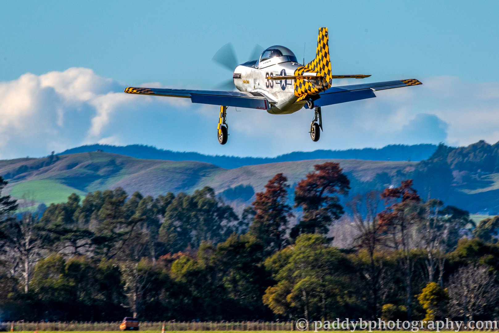Scale Wings SW-51 landing at Hood Aerodrome, Masterton NZ