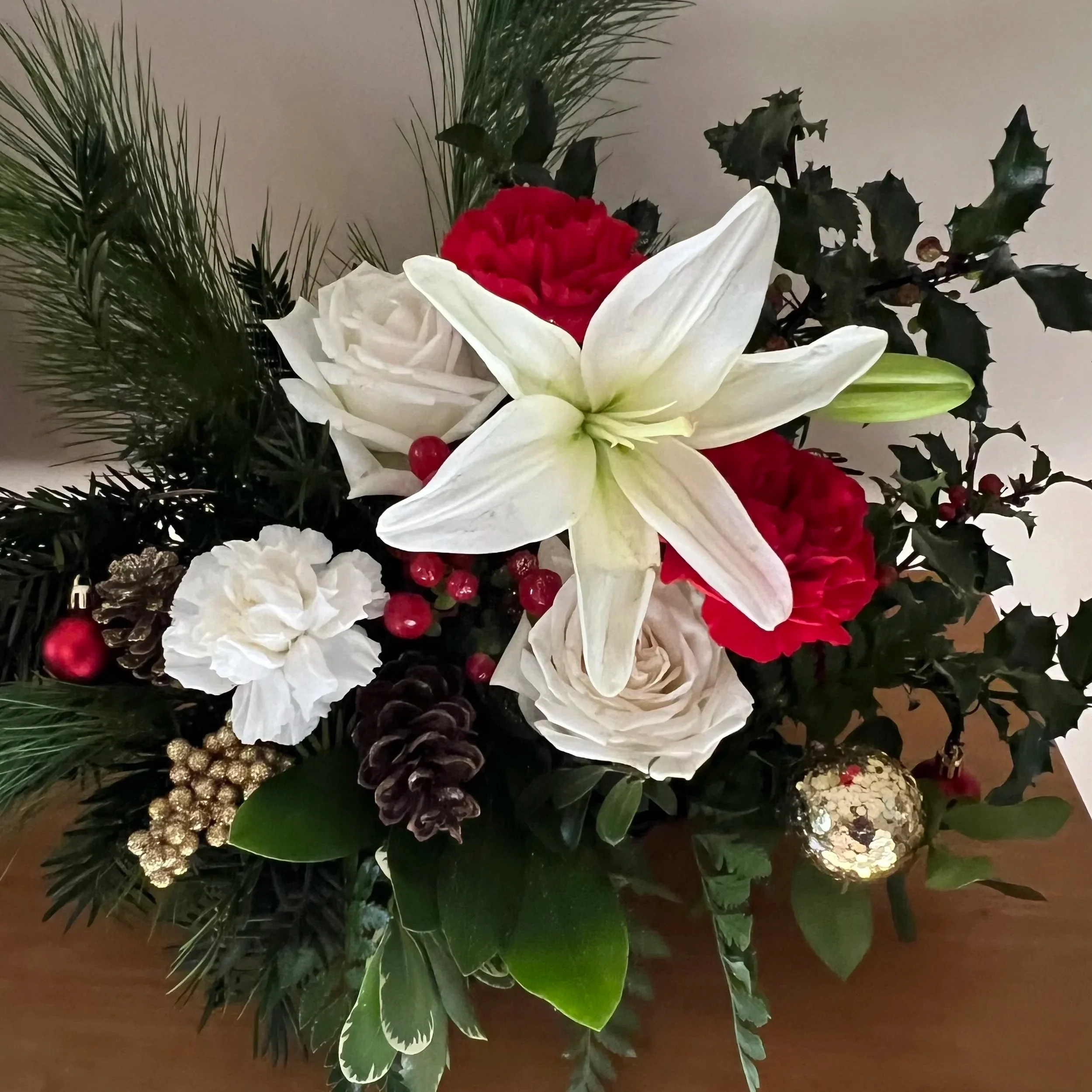 Holiday Mantle Glow – Designer’s Choice