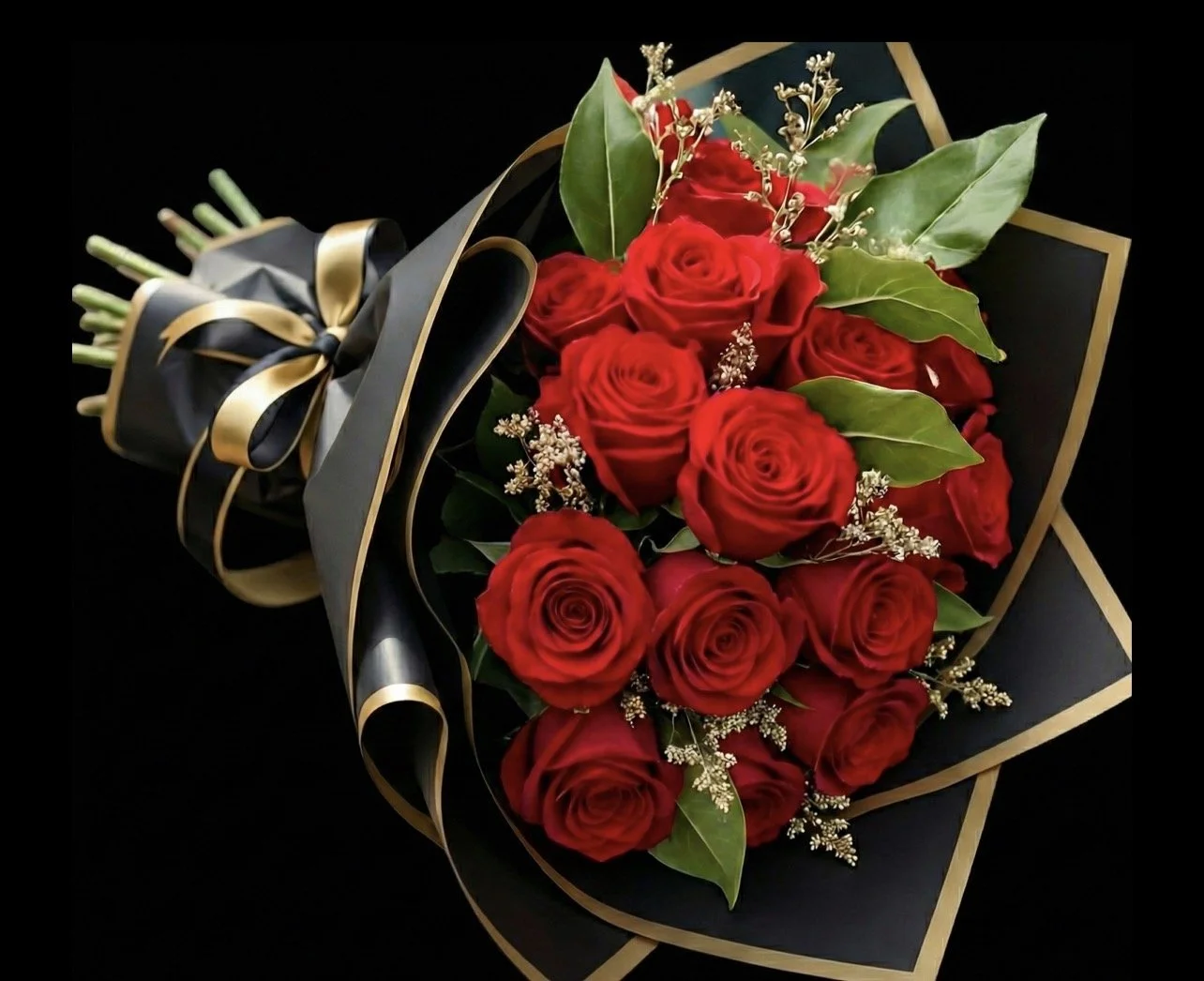 Royal Red Romance Roses (Deluxe Long Stems)