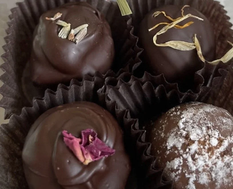 The Botanical Ritual: The Taste (Artisan Chocolates Bars & Truffles)