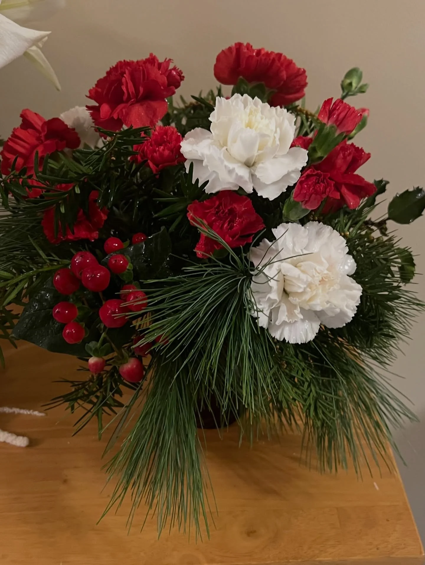 For the mantle, console or coffee table