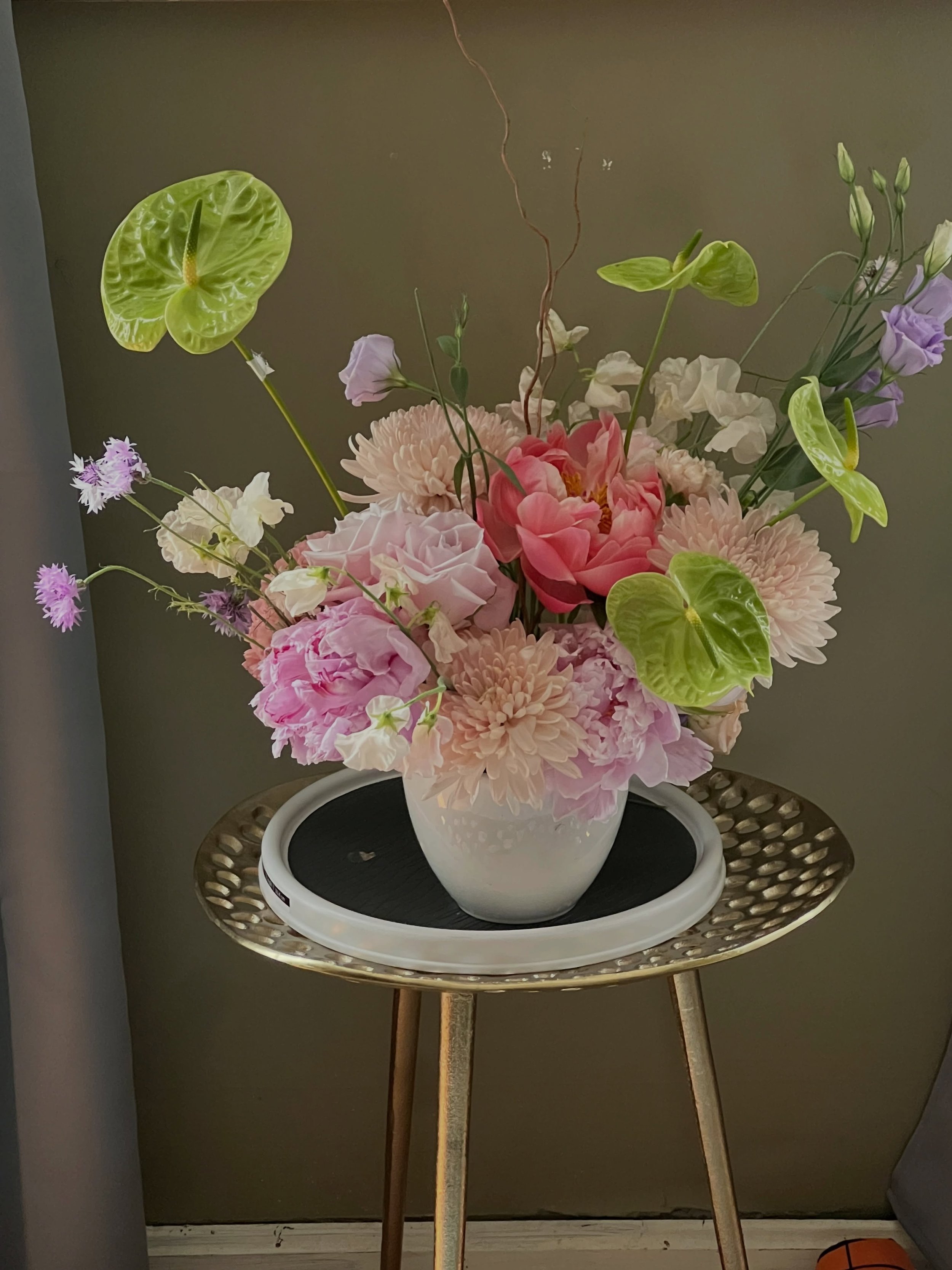 Art in progress! I&rsquo;m working on capturing my arrangements through the lens. Learning to balance light and blooms takes time, but I am enjoying the process of growing as both an artist and a photographer.  #learningphotography  #FloralDesign #Pr