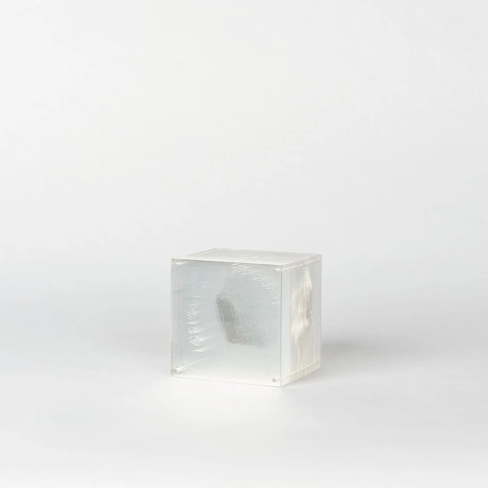 Glashausen heuristic device axonometric of a transparent acrylic cube with an object at the center designed by Sparano + Mooney Architecture