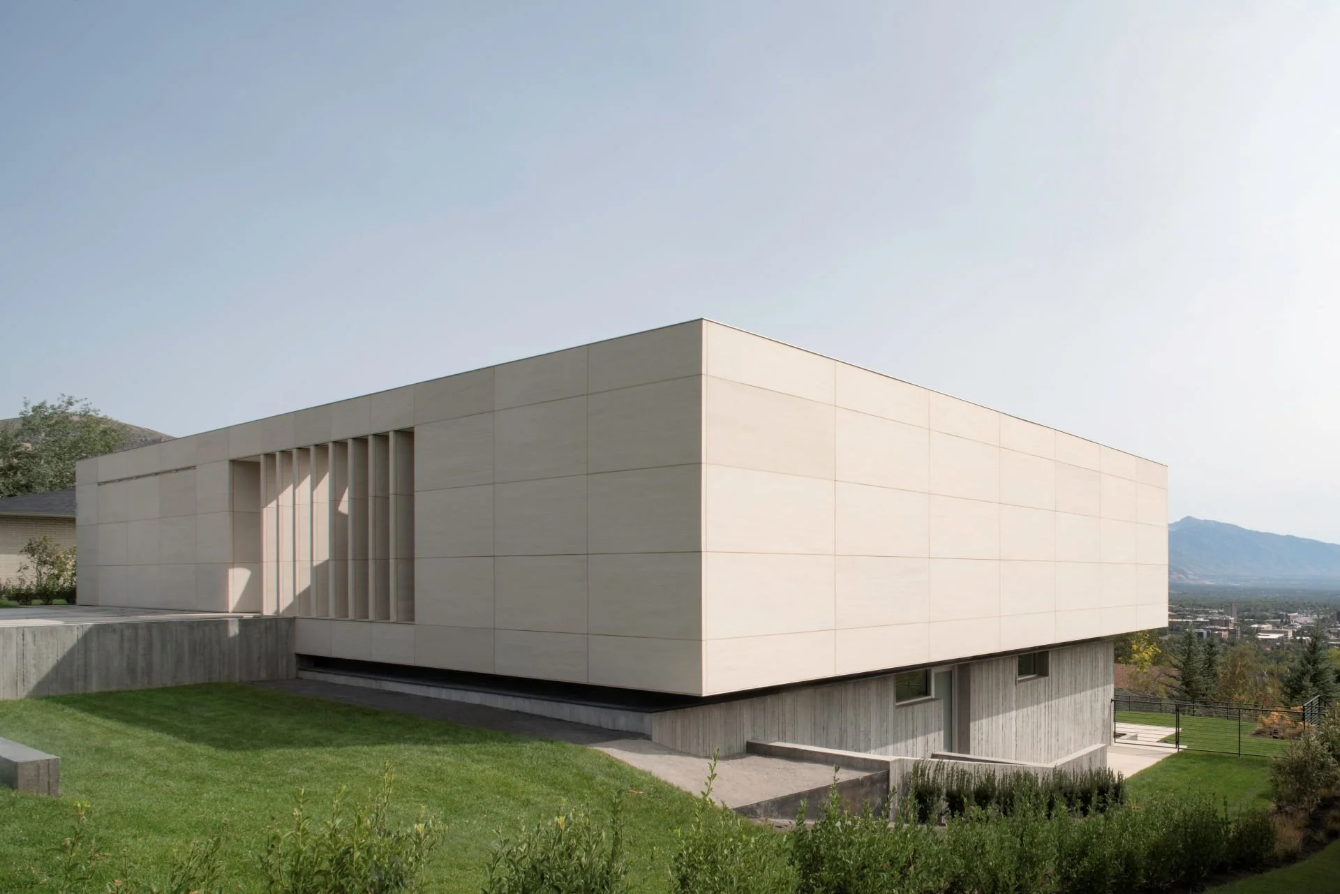 Salt Lake City Oikos Residence exterior facade and entrance designed by Sparano + Mooney Architecture