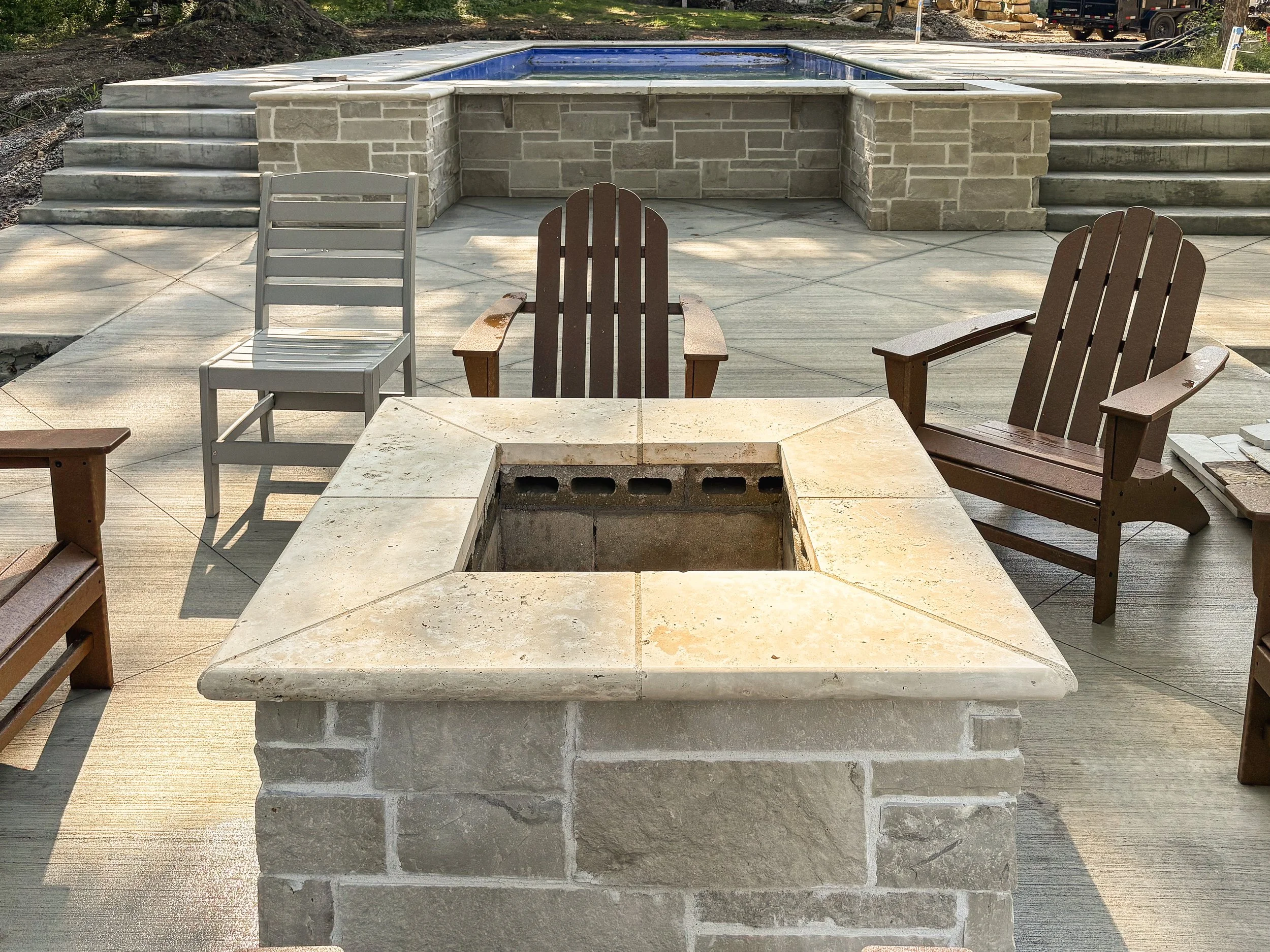Custom Outdoor Fire Pits in Kansas City Area

Extend your outdoor living season with custom built fire pits designed for durability and architectural elegance. Crafted using premium masonry, natural stone, and heavy duty fire brick liners, our fire p