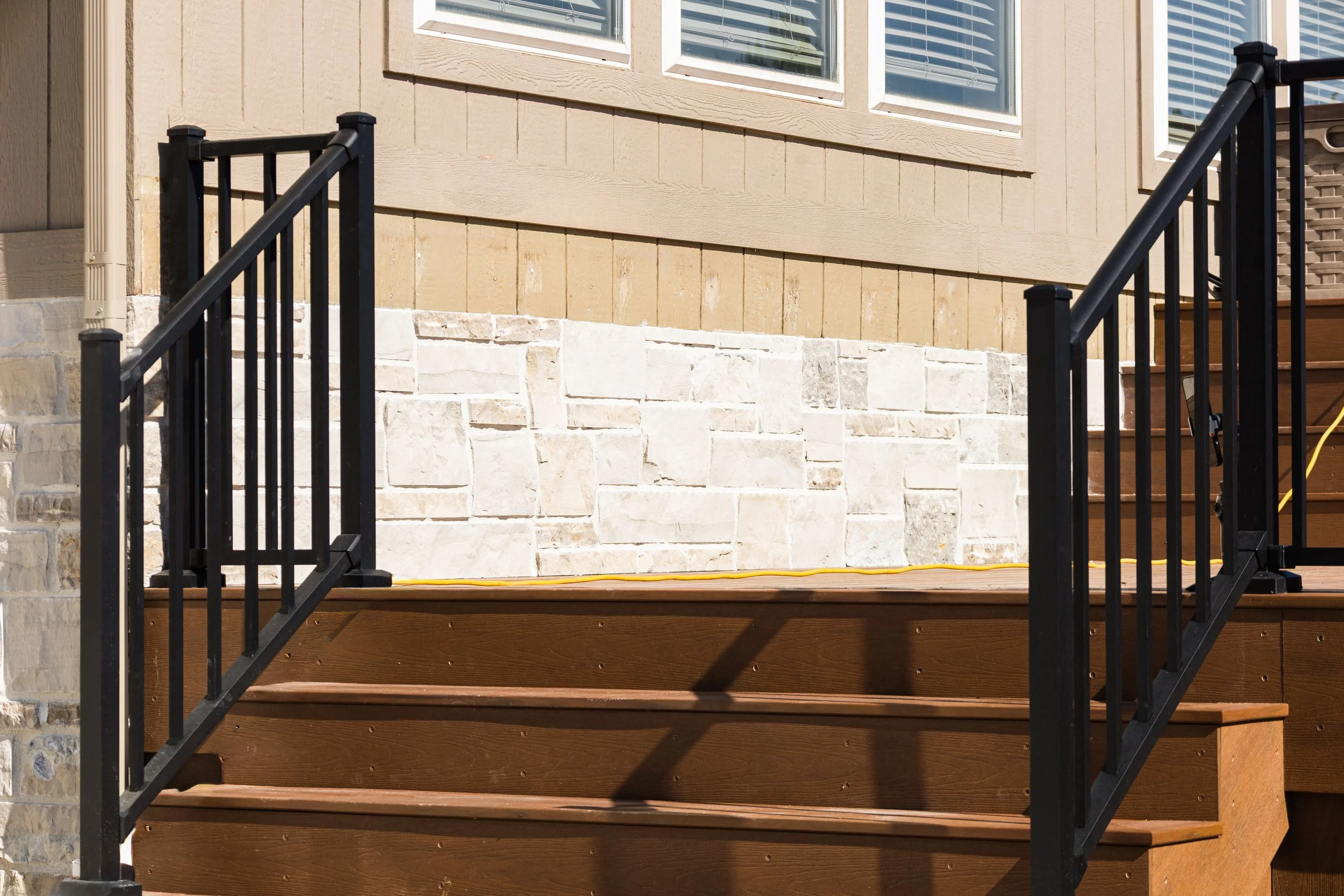 Master Stone Veneer and Masonry in Overland Park, KS

Transform exterior walls, outdoor kitchens, retaining walls, and pillars with precision installed stone veneer. Our master masonry team hand cuts and aligns every individual stone to ensure an int