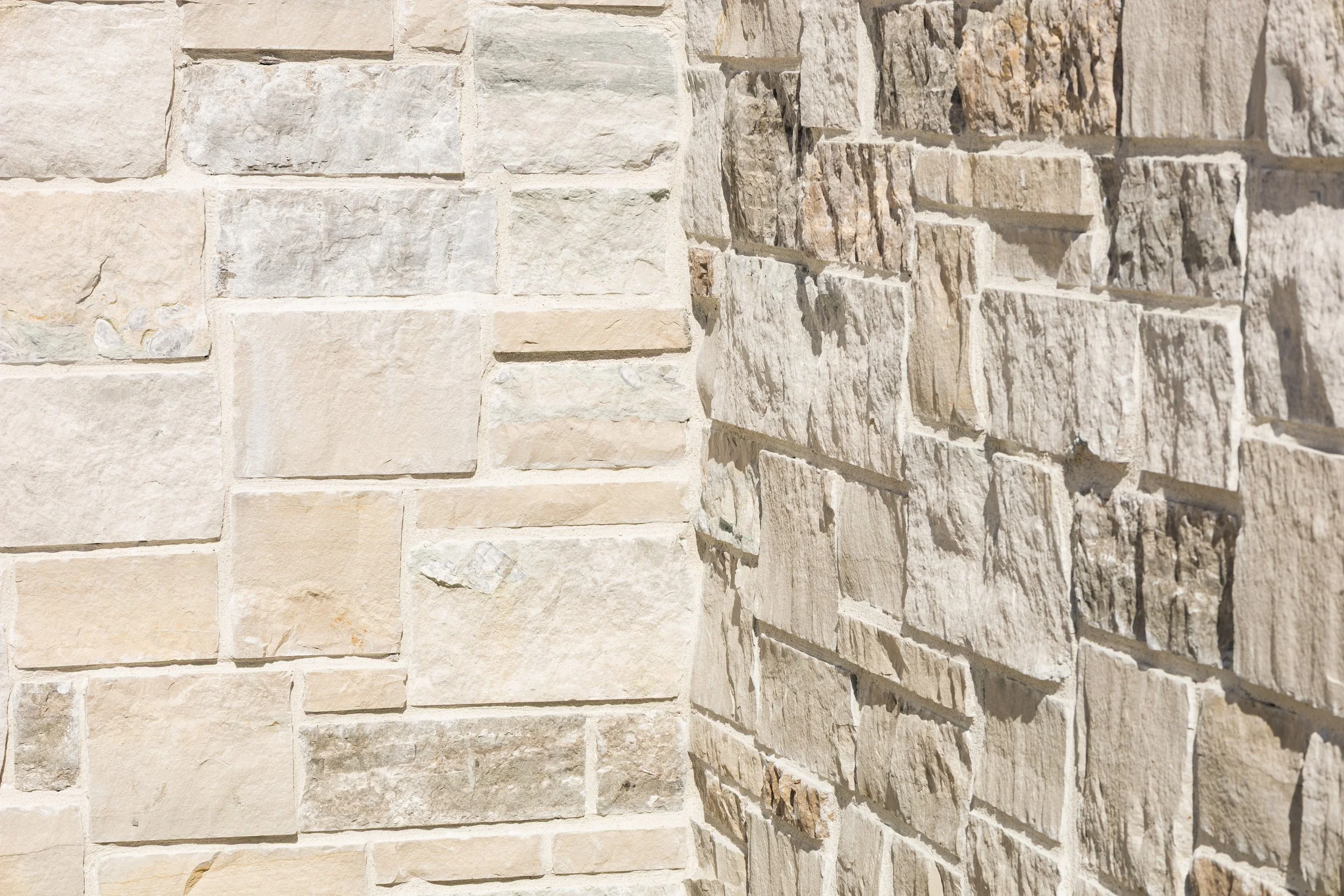 Master Stone Veneer and Masonry in Overland Park, KS

Transform exterior walls, outdoor kitchens, retaining walls, and pillars with precision installed stone veneer. Our master masonry team hand cuts and aligns every individual stone to ensure an int