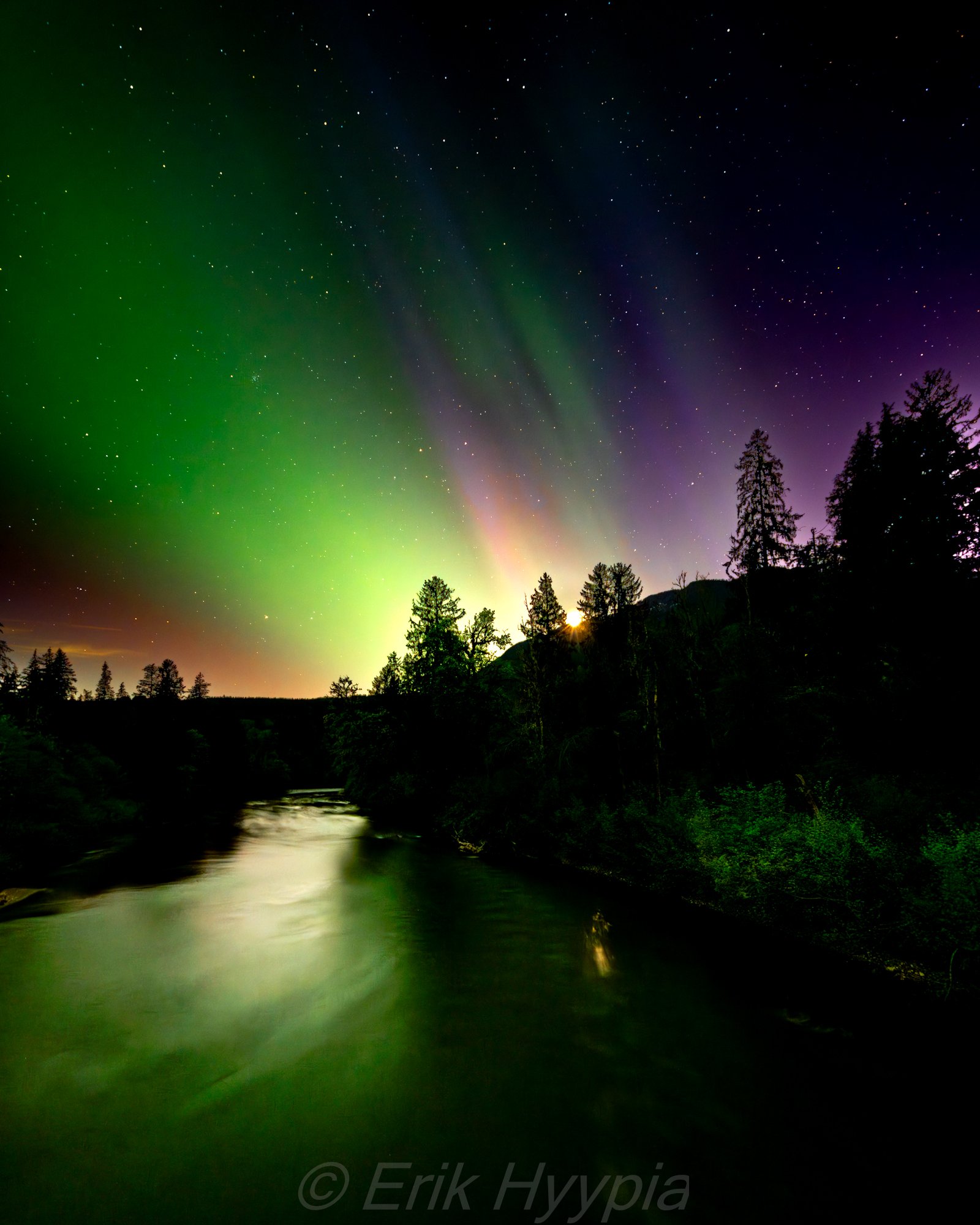 Snoqualmie River Aurora