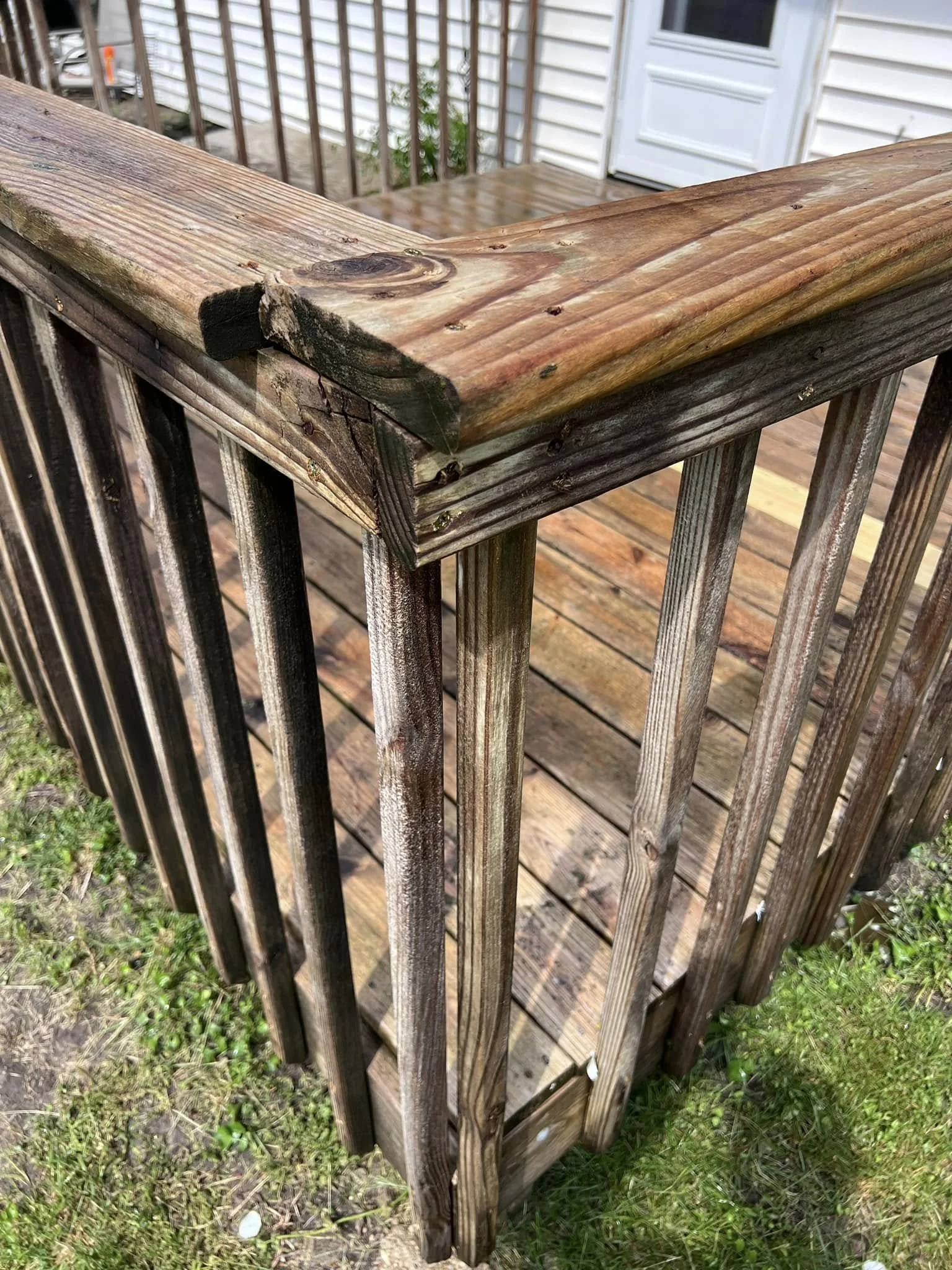 Rotted railing corner, before rebuild