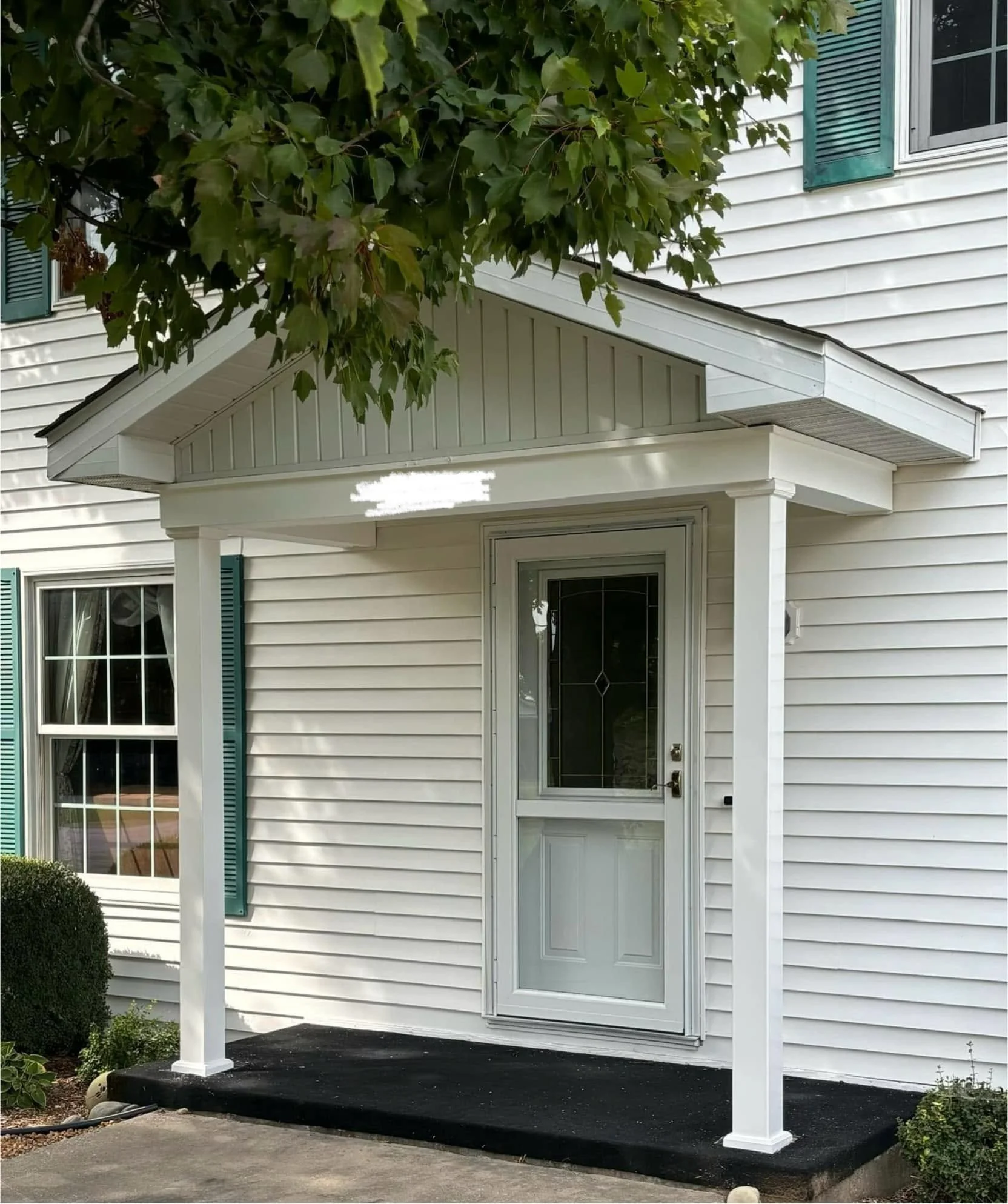 Porch columns replaced on a front entry