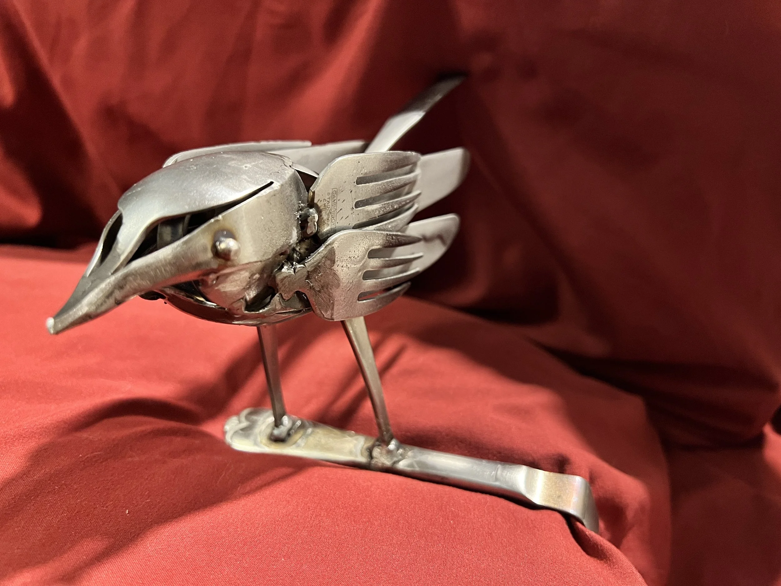 Cutlery welded bird to mount outside