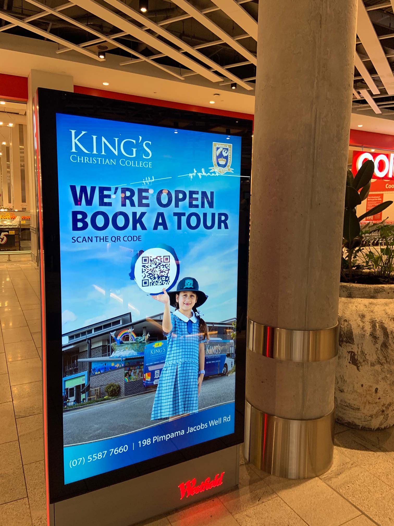 Digital Ad for a Shopping Centre Smart Screen
