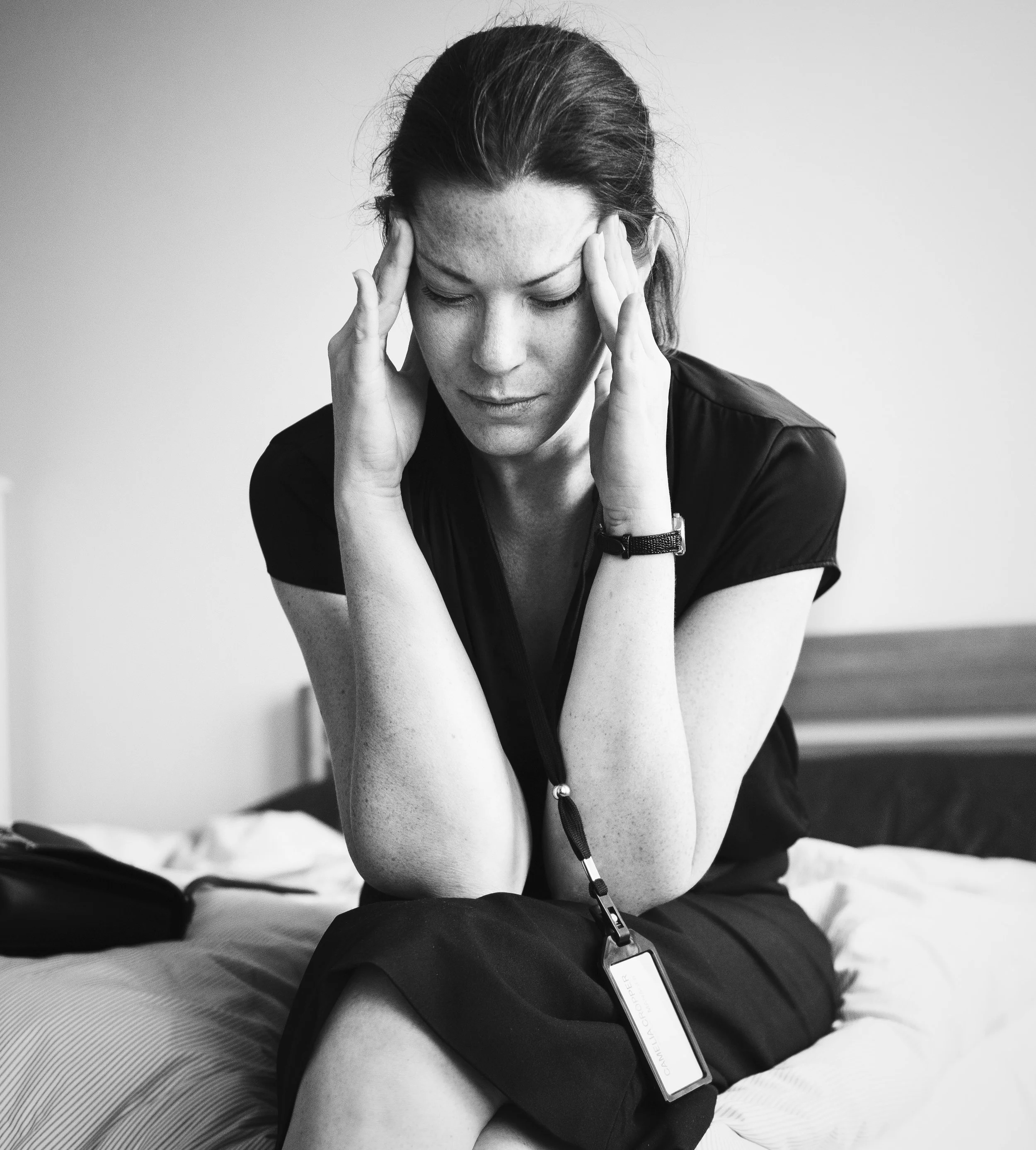 stressful-woman-alone-room.jpg