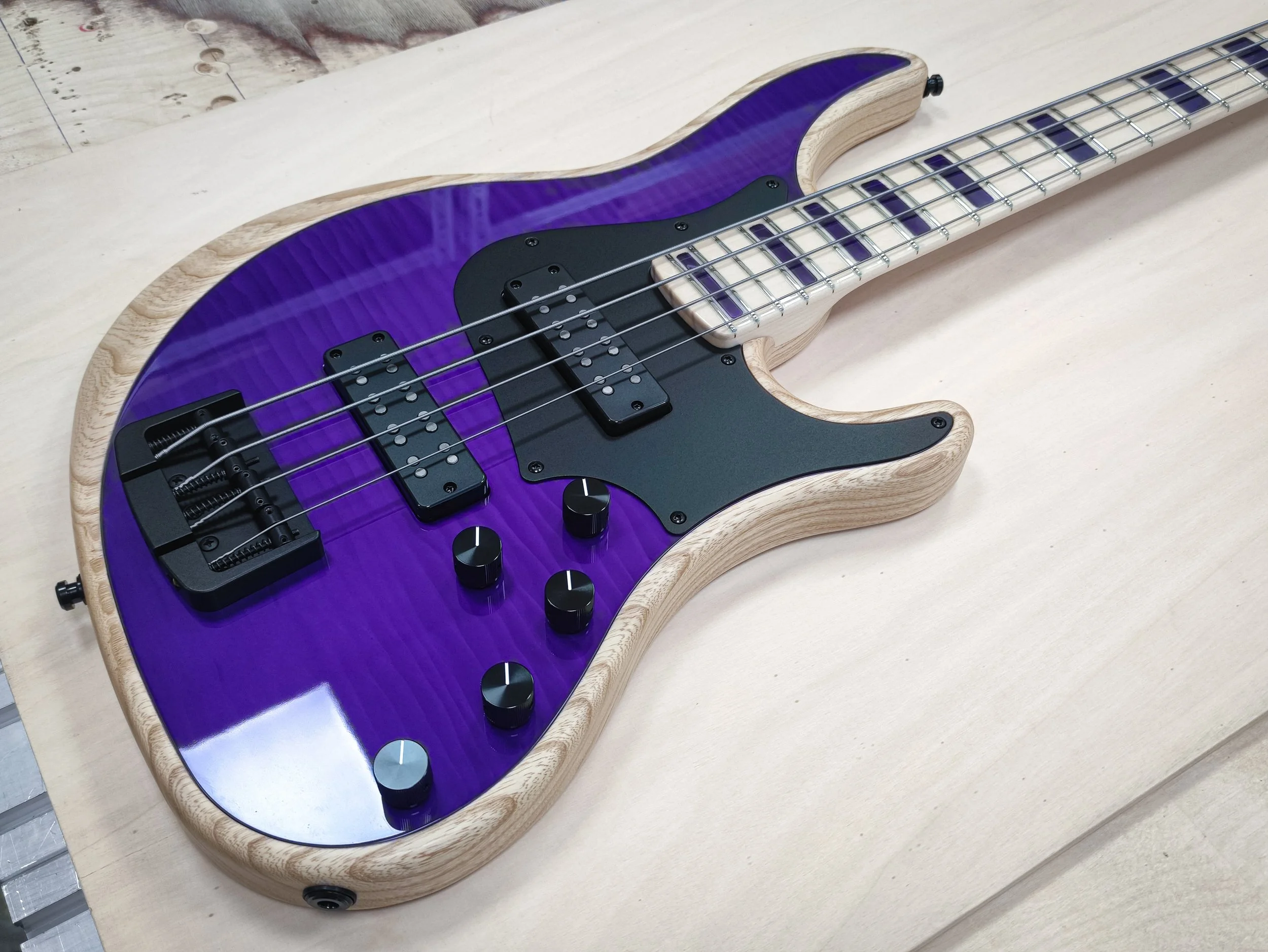 Alusonic J-Special Deluxe 4-String Bass – Purple Custom Italian 