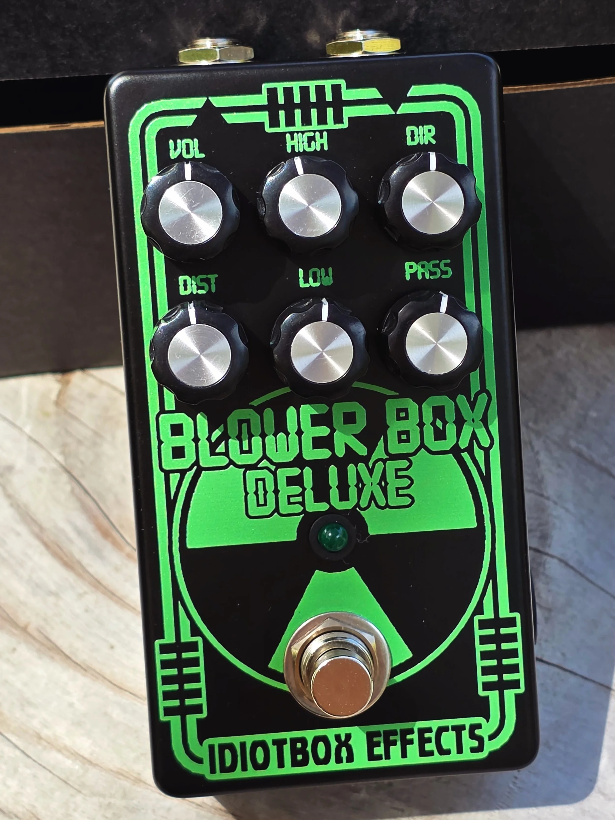 Idiotbox Blower Box Deluxe Bass Distortion | Clean Blend & EQ