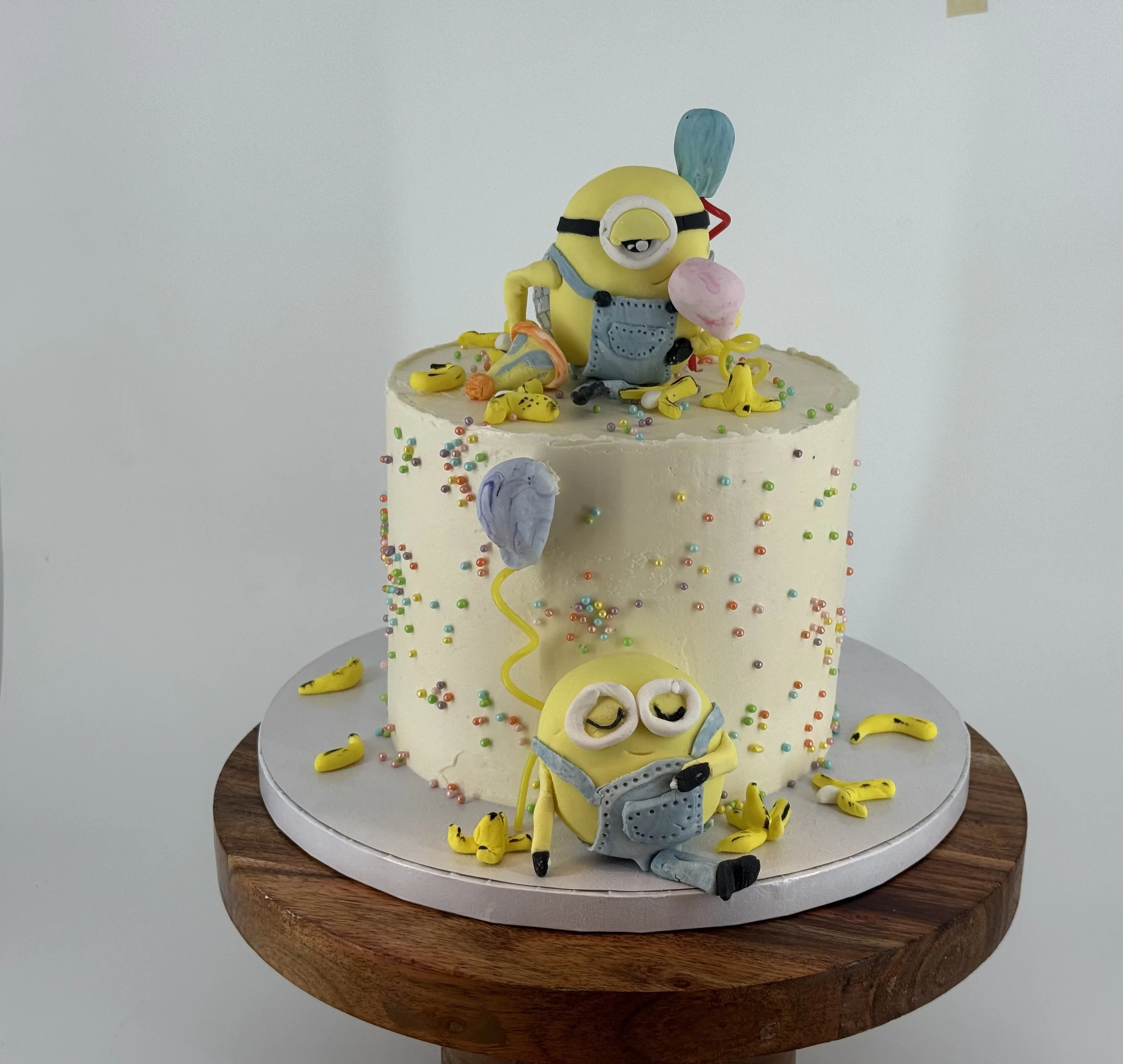 Minion Cake