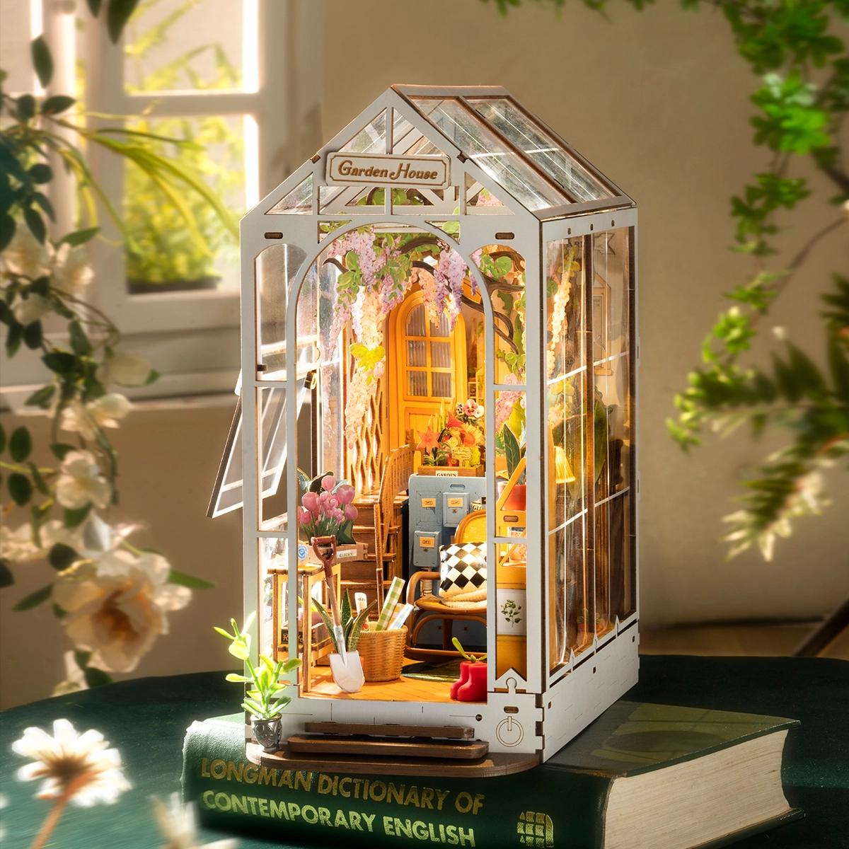 Rolife Book Nook: Garden House